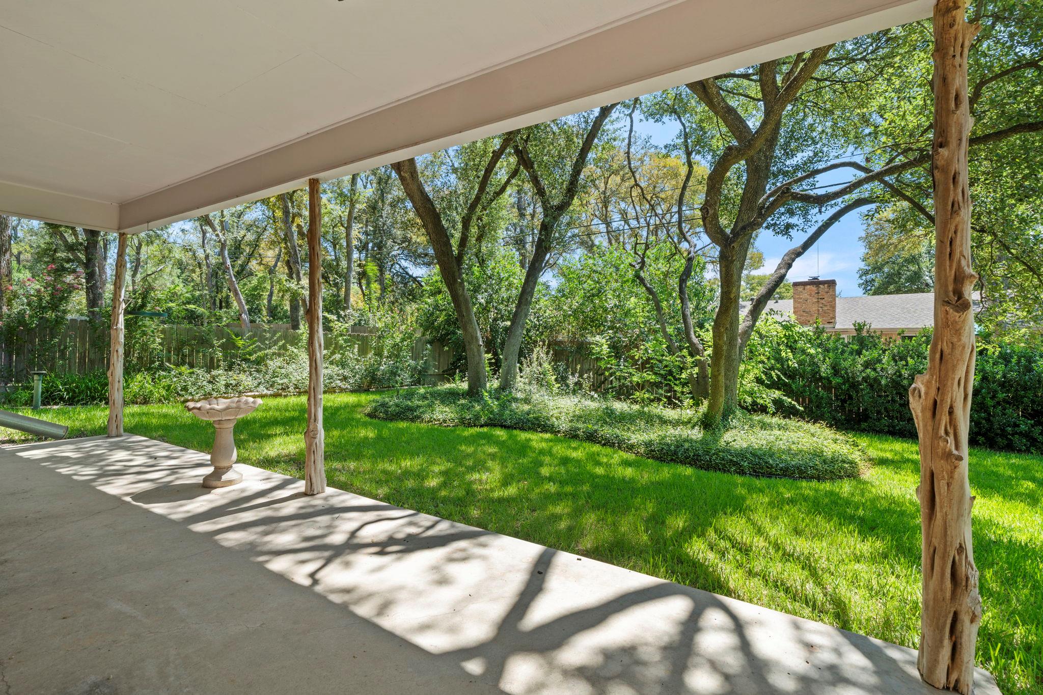 3101 El Camino Dr Property Photo 37