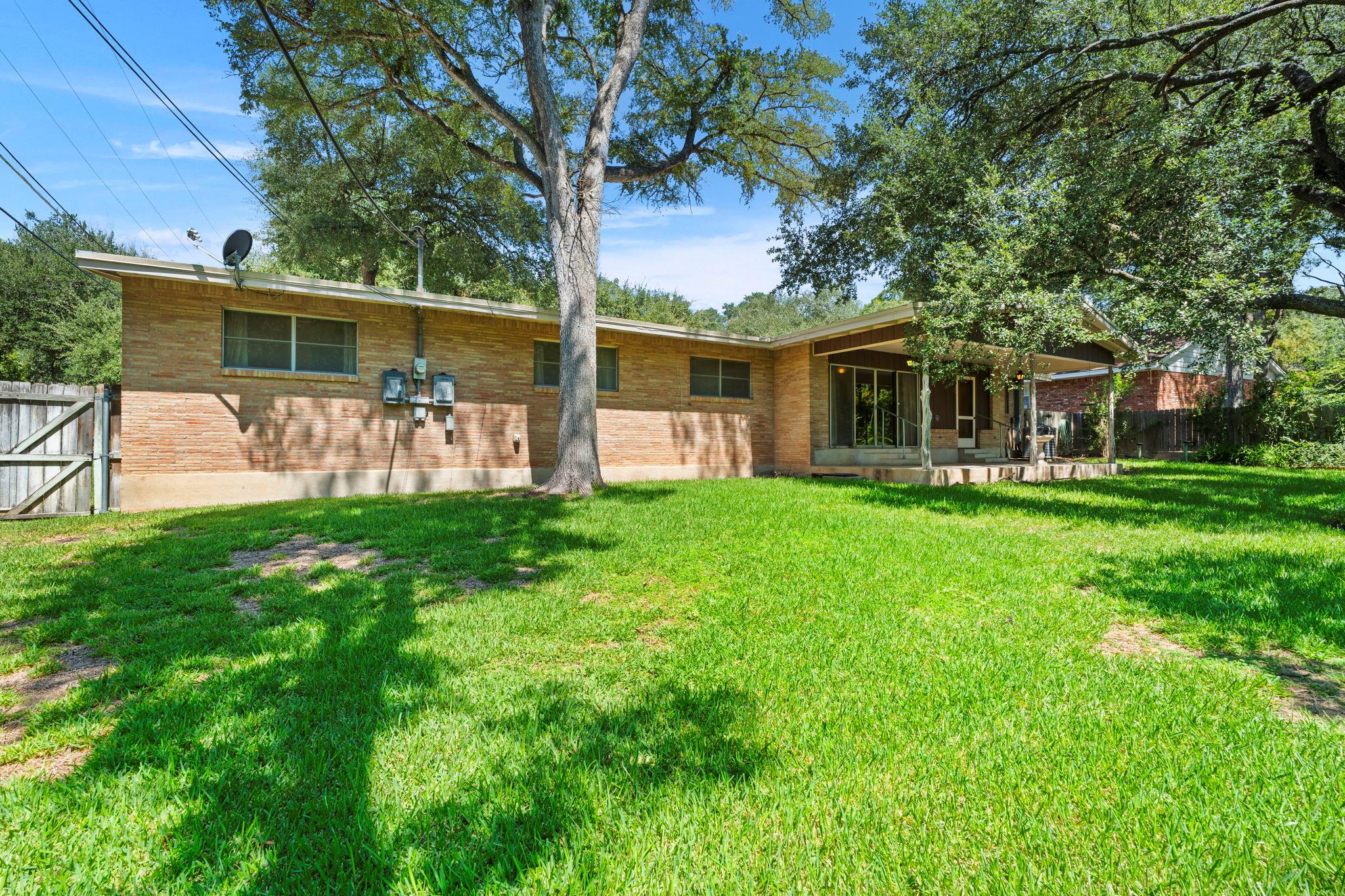 3101 El Camino Dr Property Photo 38