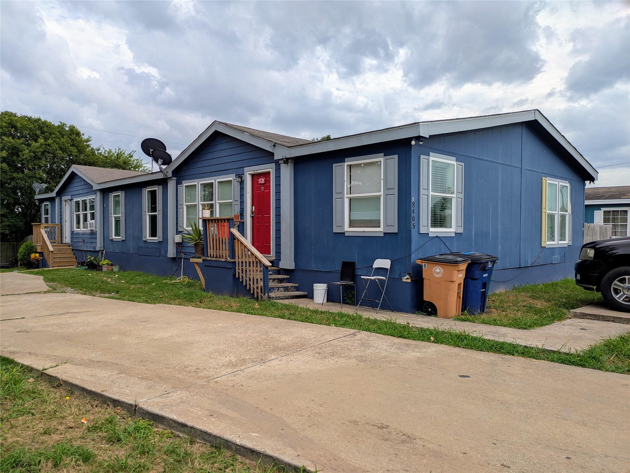 8405 Riverstone Dr Property Photo 1