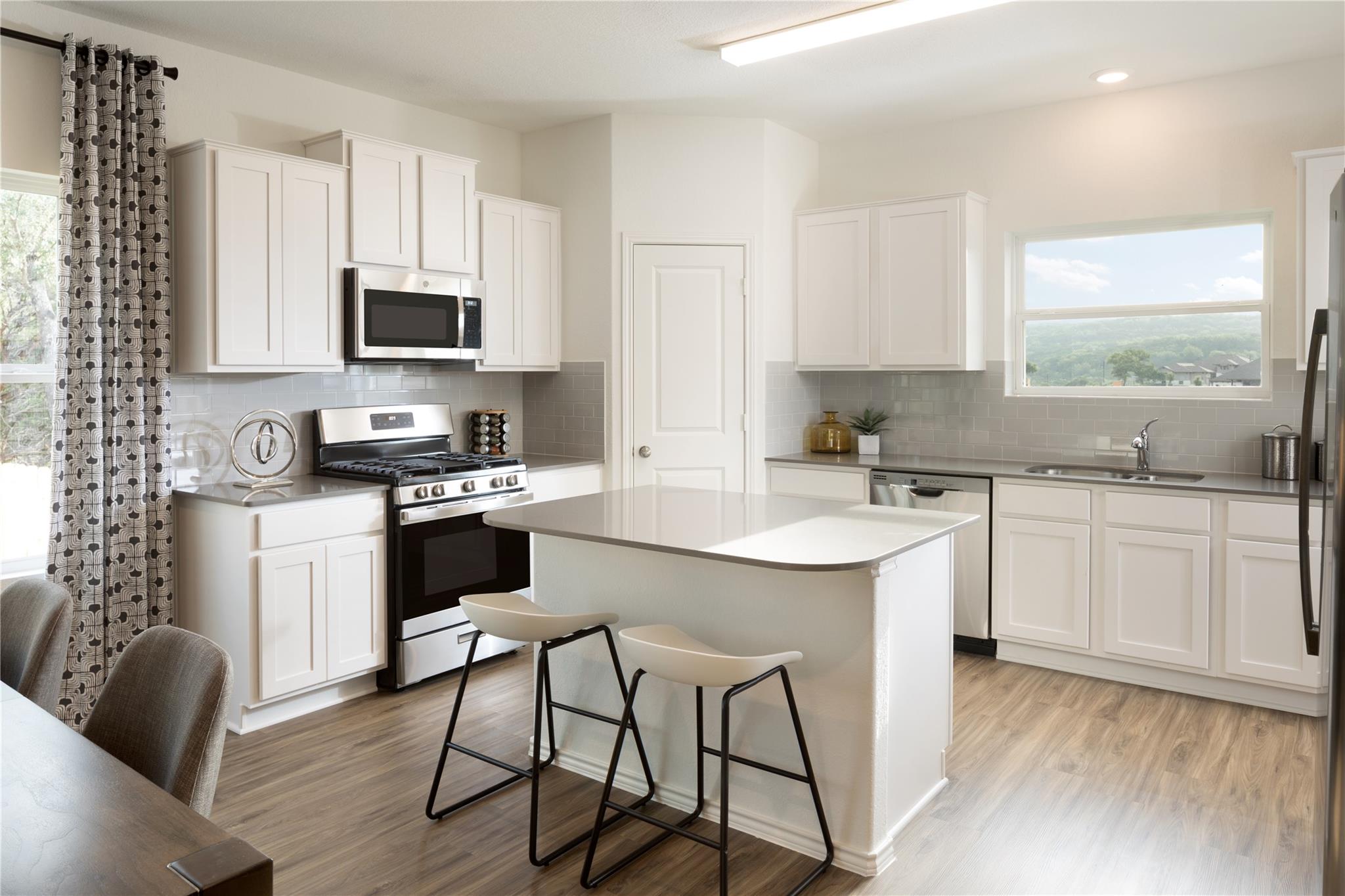 1509 Roaming Oak Bnd Property Photo 9