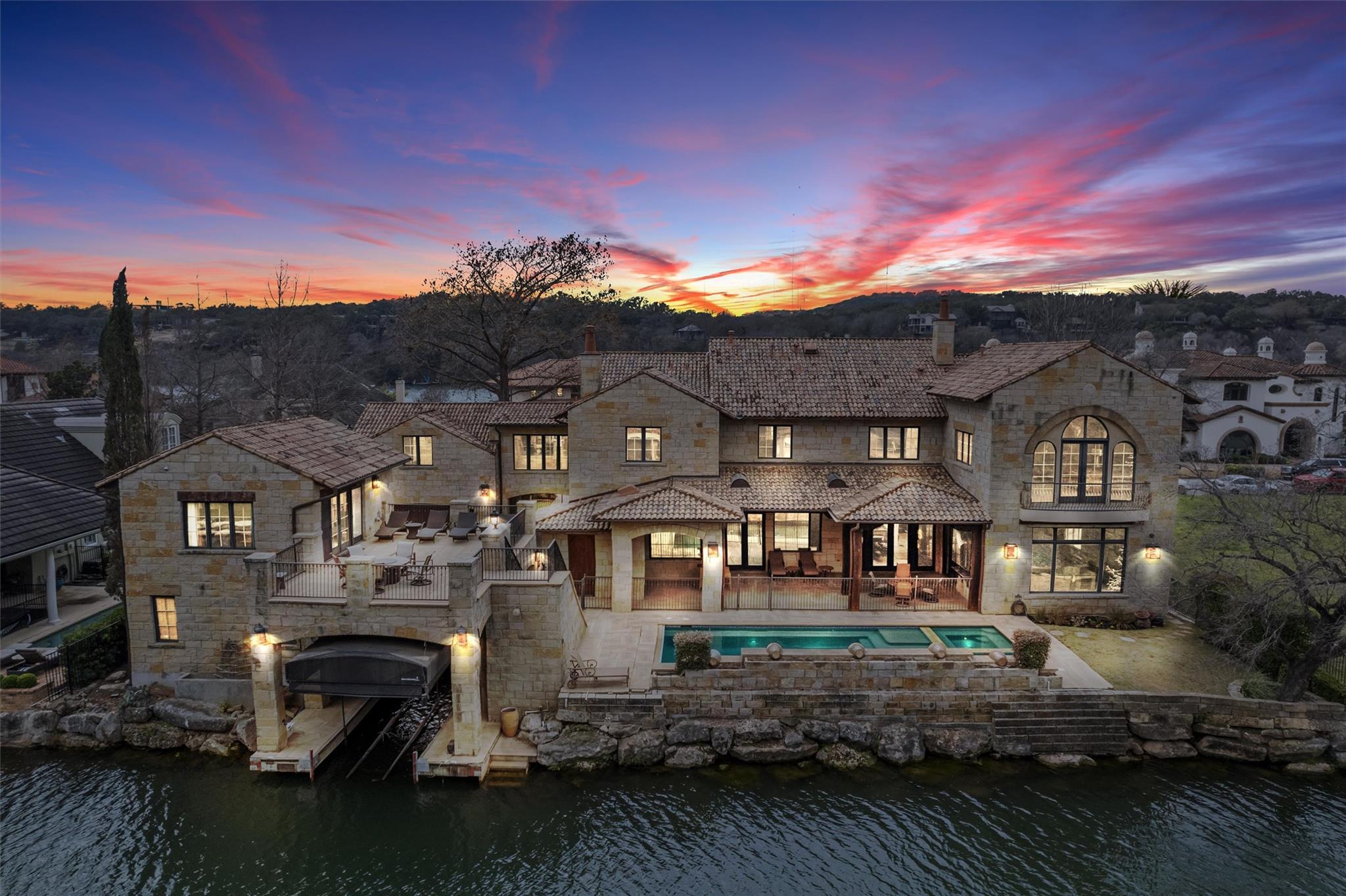 4407 Island Cv Property Photo