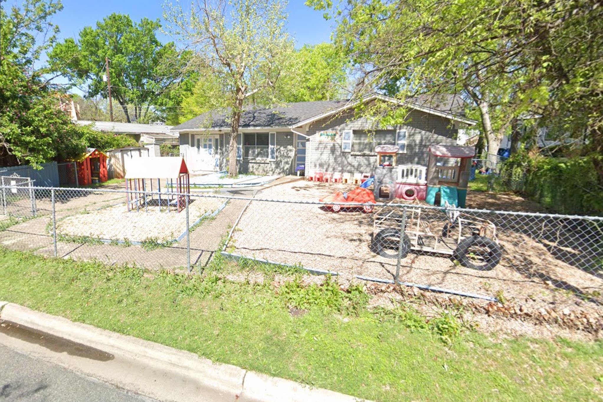 5006 Crestmont Dr Property Photo 3