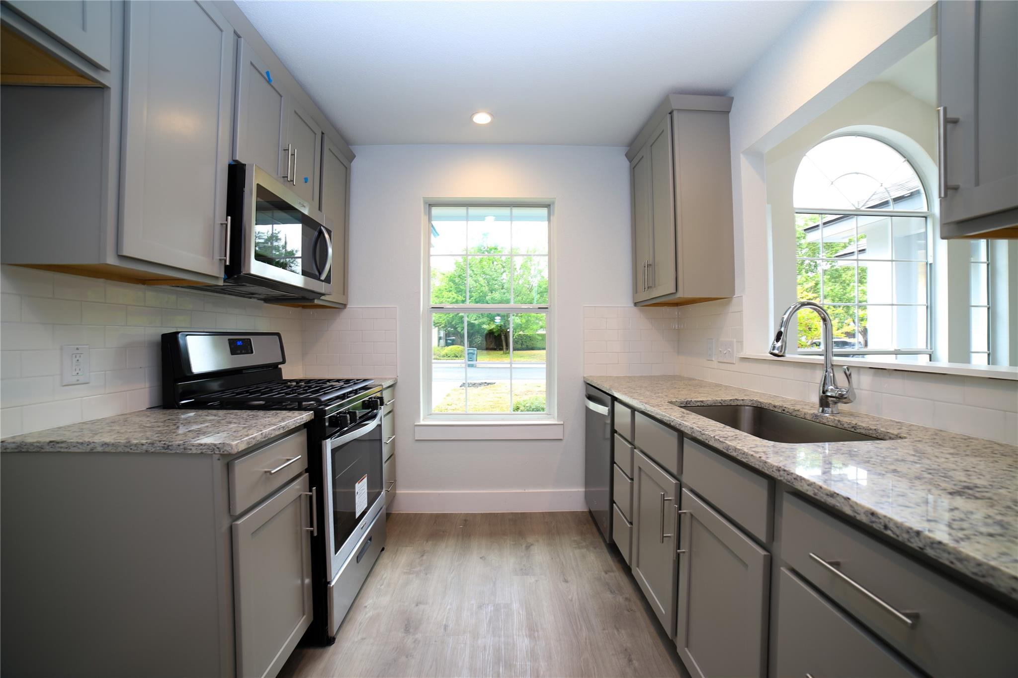 131 Stephen Ct Property Photo 1