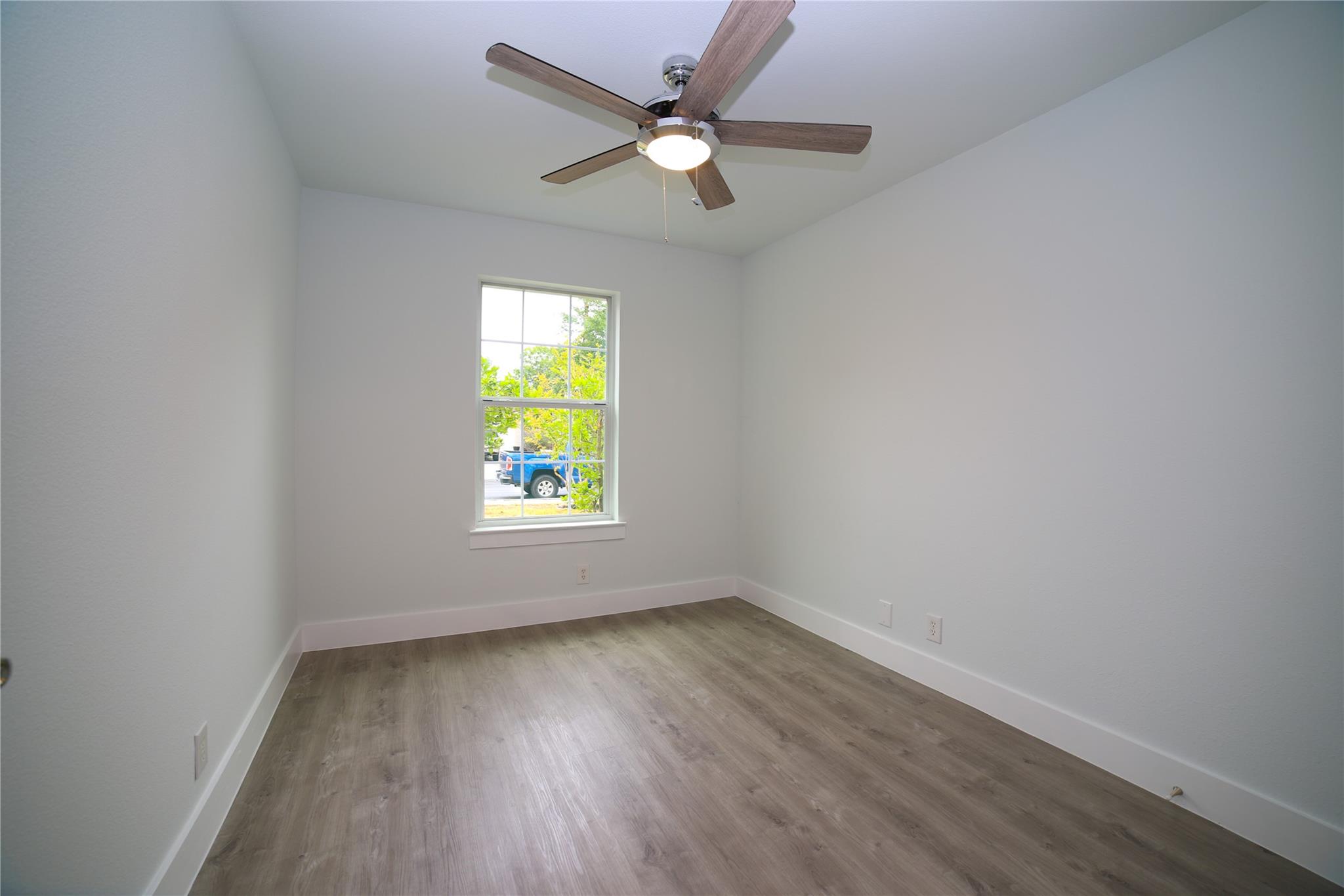 131 Stephen Ct Property Photo 6