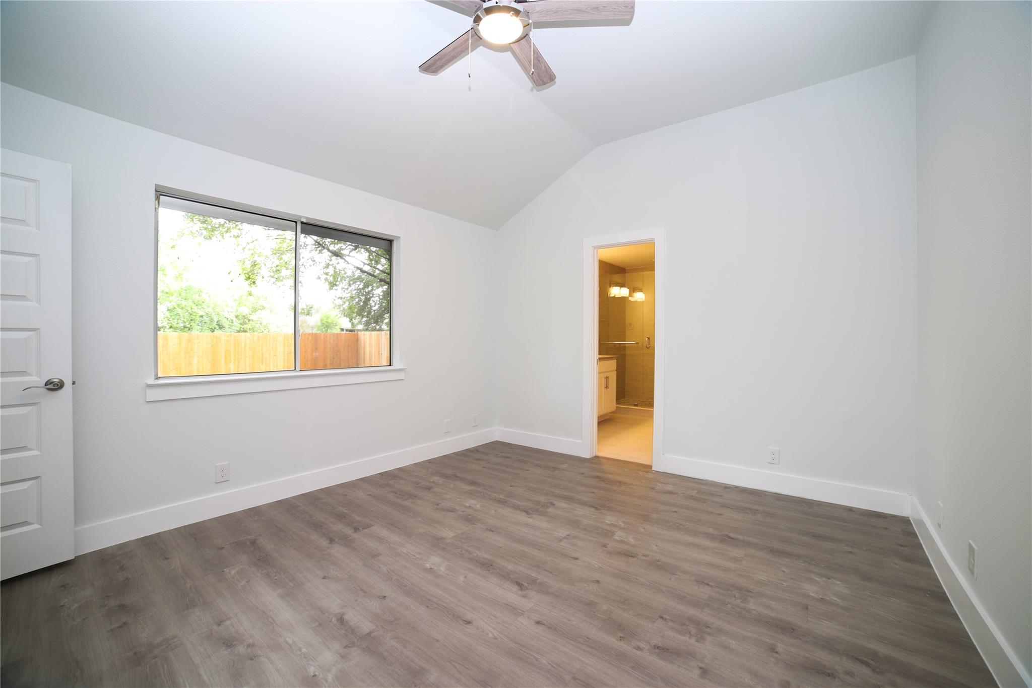 131 Stephen Ct Property Photo 9