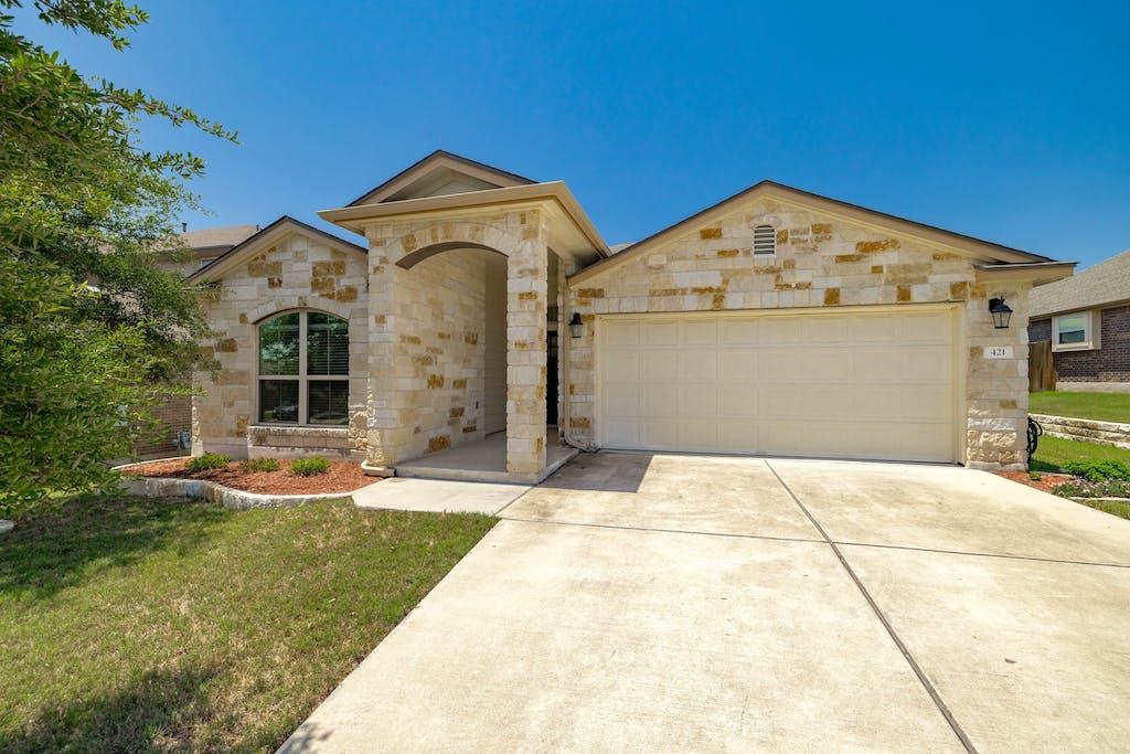 421 Tula Trl Property Photo 1