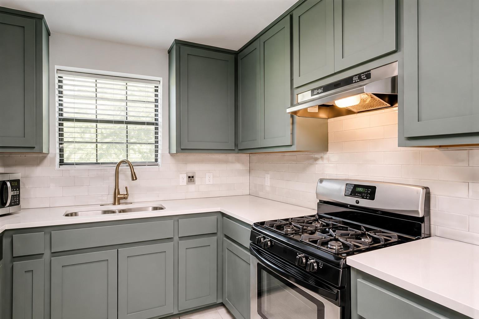 4001 Maplewood Ave #b Property Photo 7