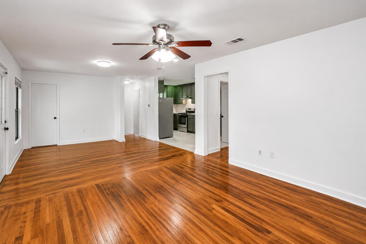 4001 Maplewood Ave #b Property Photo 8