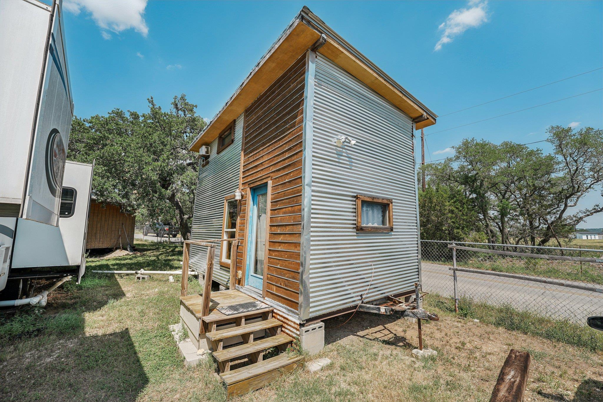 15211 Fitzhugh Rd #c - Tiny House Property Photo 14