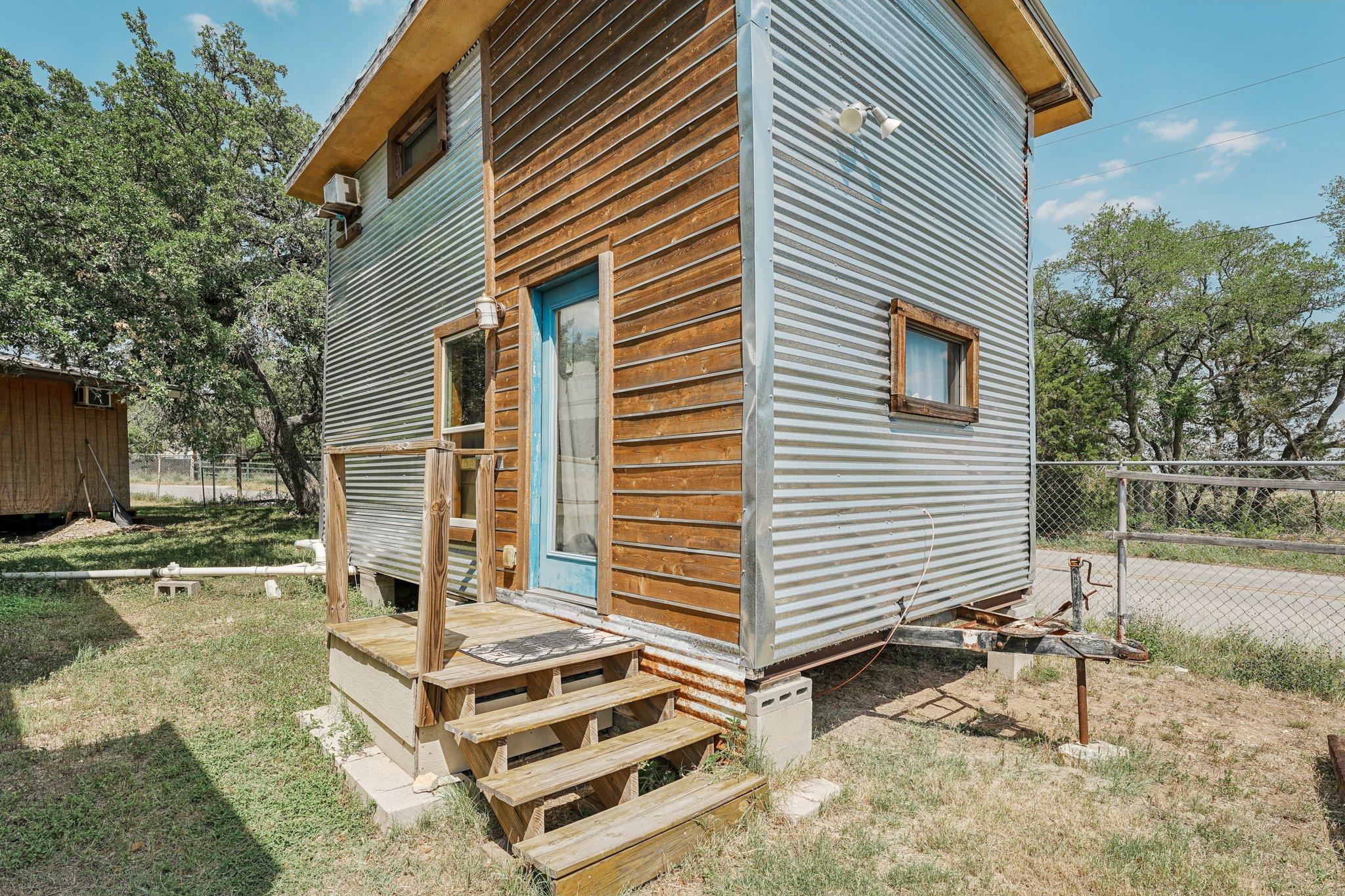 15211 Fitzhugh Rd #c - Tiny House Property Photo 20
