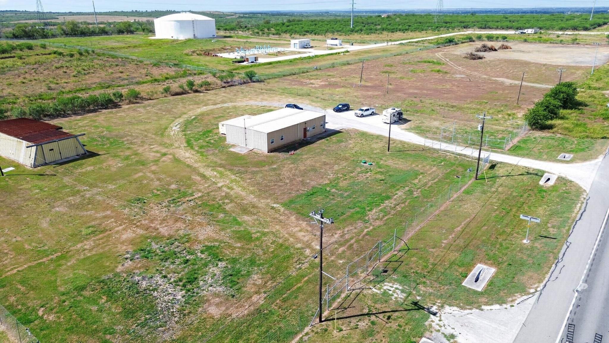 9675 Hwy 142 None Property Photo 13