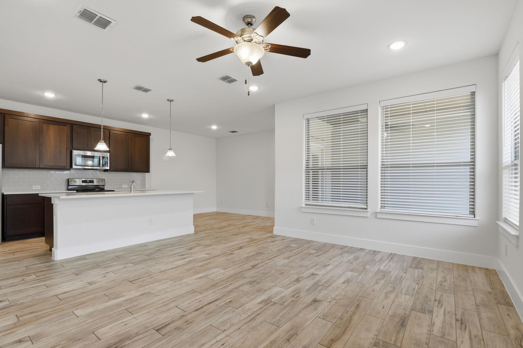 460 Parkline Dr #34b Property Photo 4