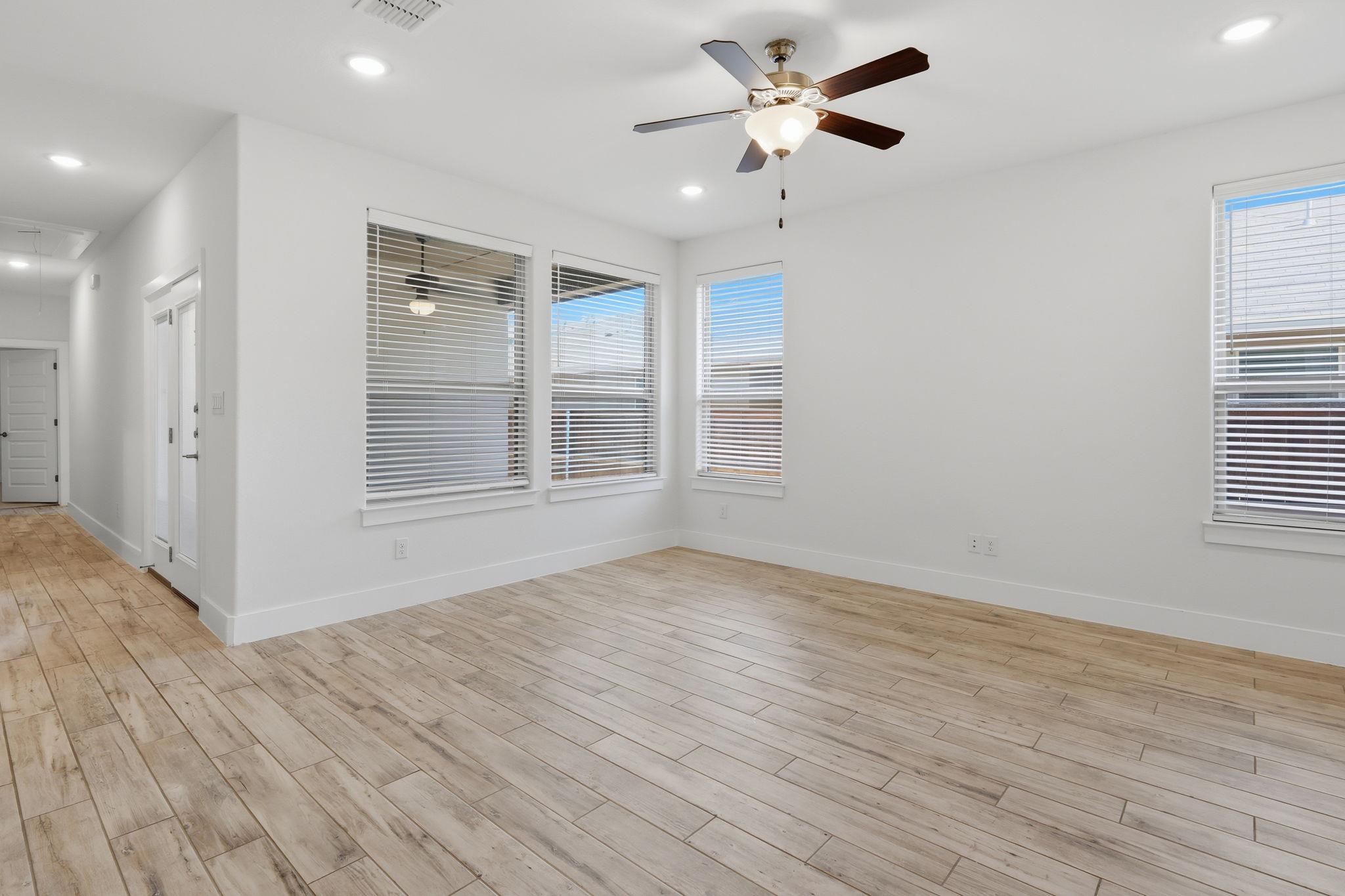 460 Parkline Dr #34b Property Photo 8