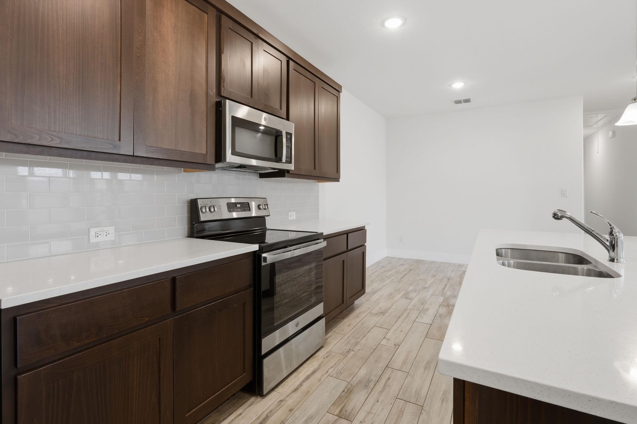 460 Parkline Dr #34b Property Photo 12