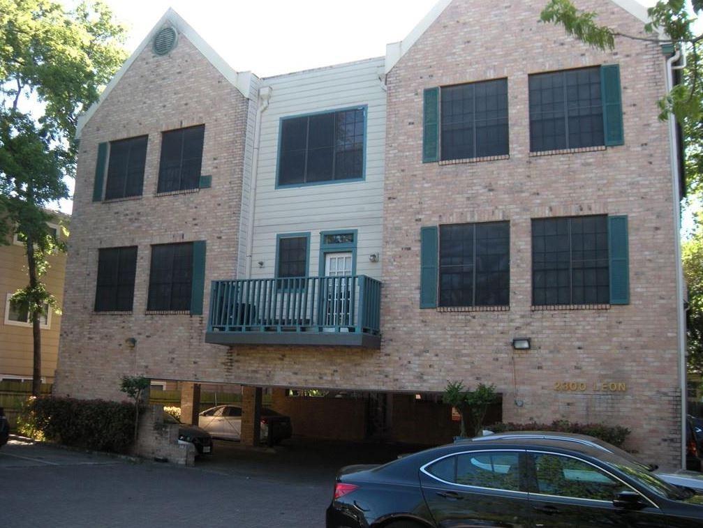 2300 Leon St 201 Property Photo