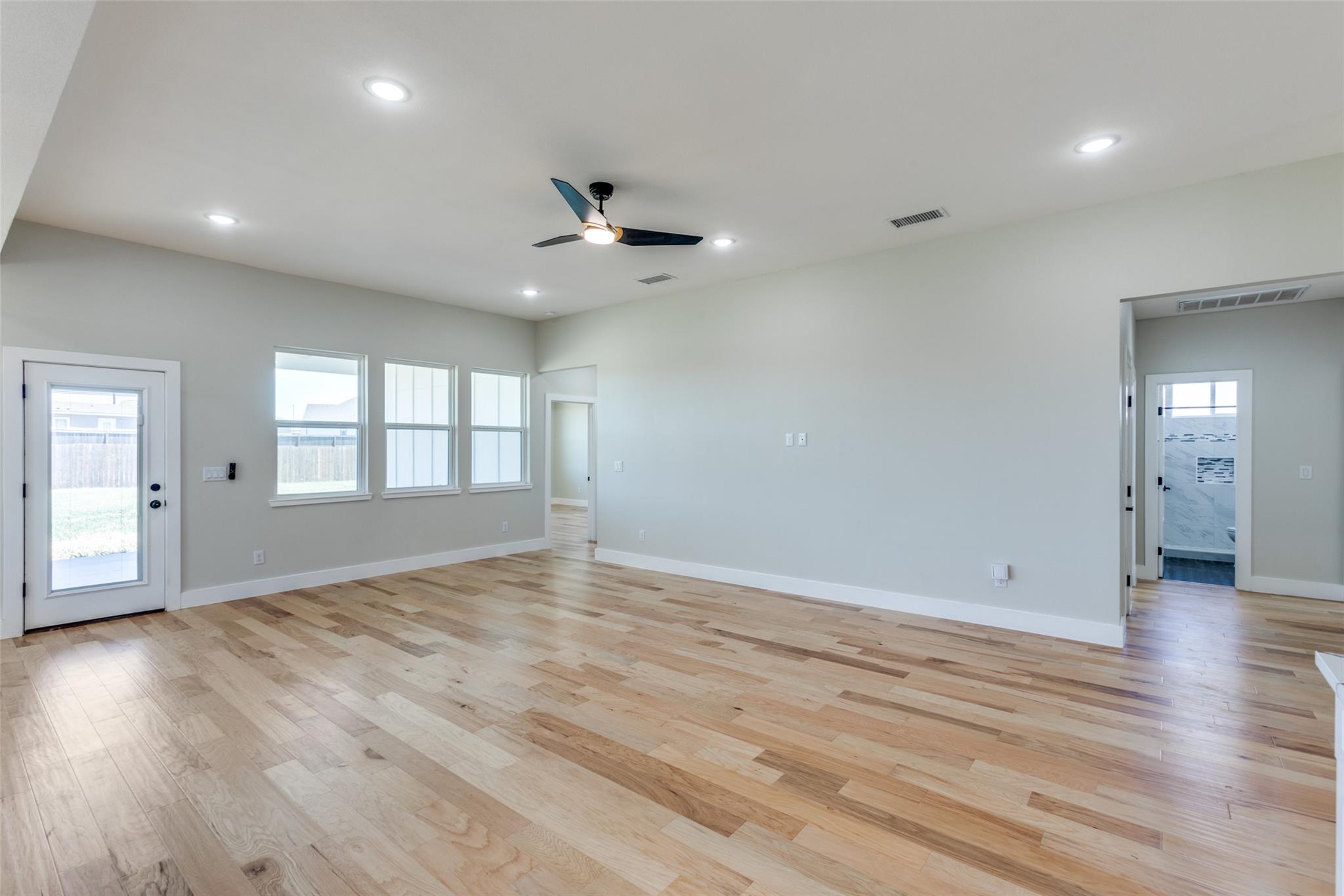 207 Twin Creeks Cir Property Photo 11