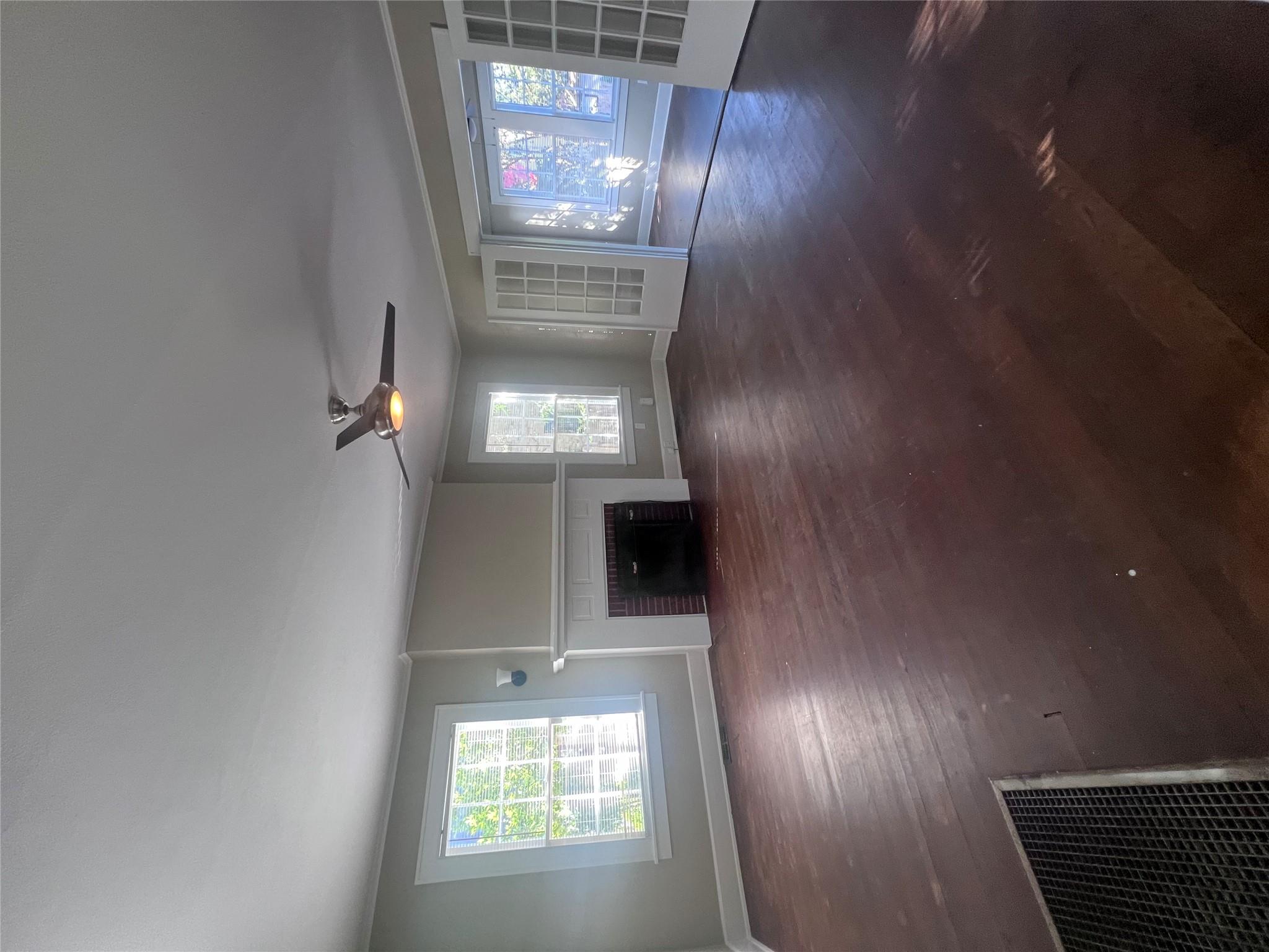 305 Moore Blvd #a Property Photo 6