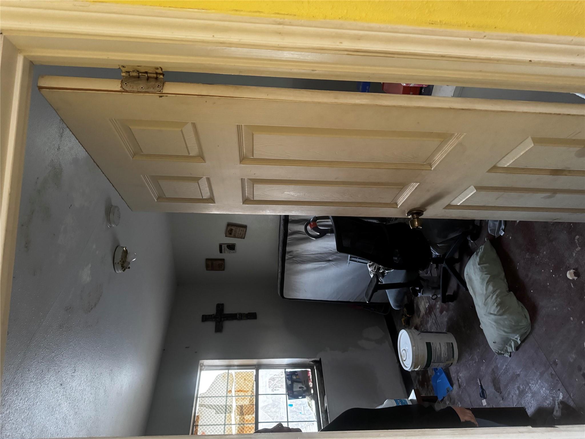 408 Sabine St Property Photo 8