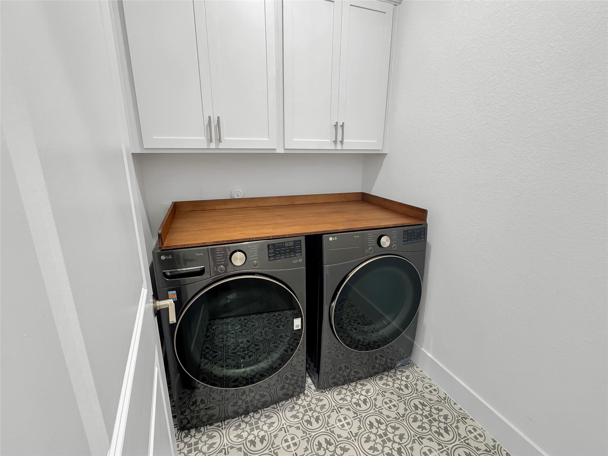 1420 Carvin Way Property Photo 8