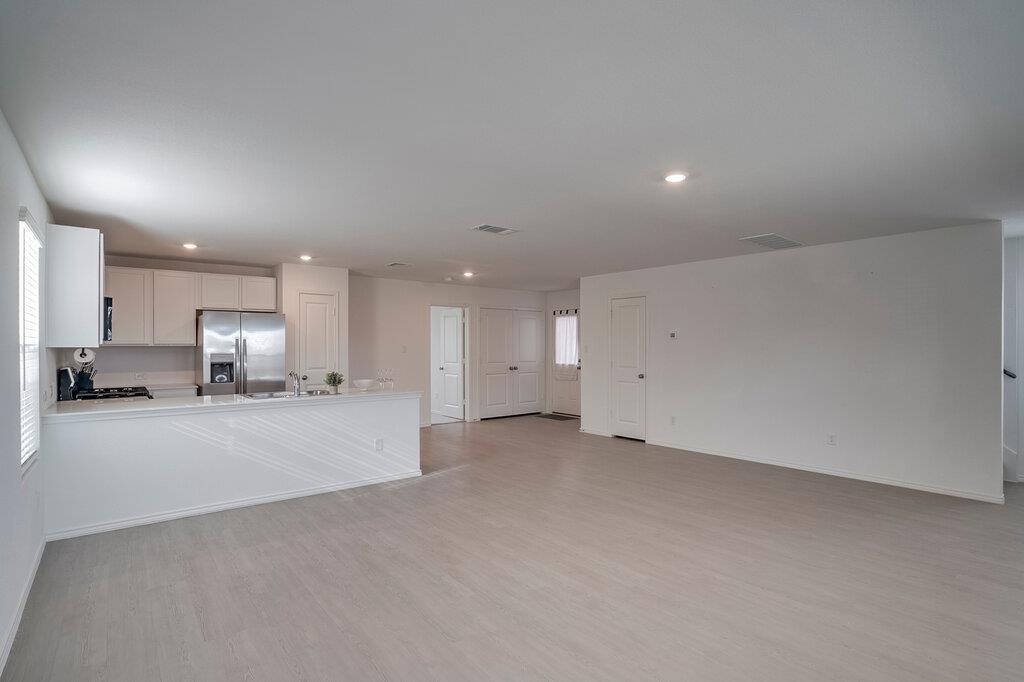 321 Keefer None Property Photo 6