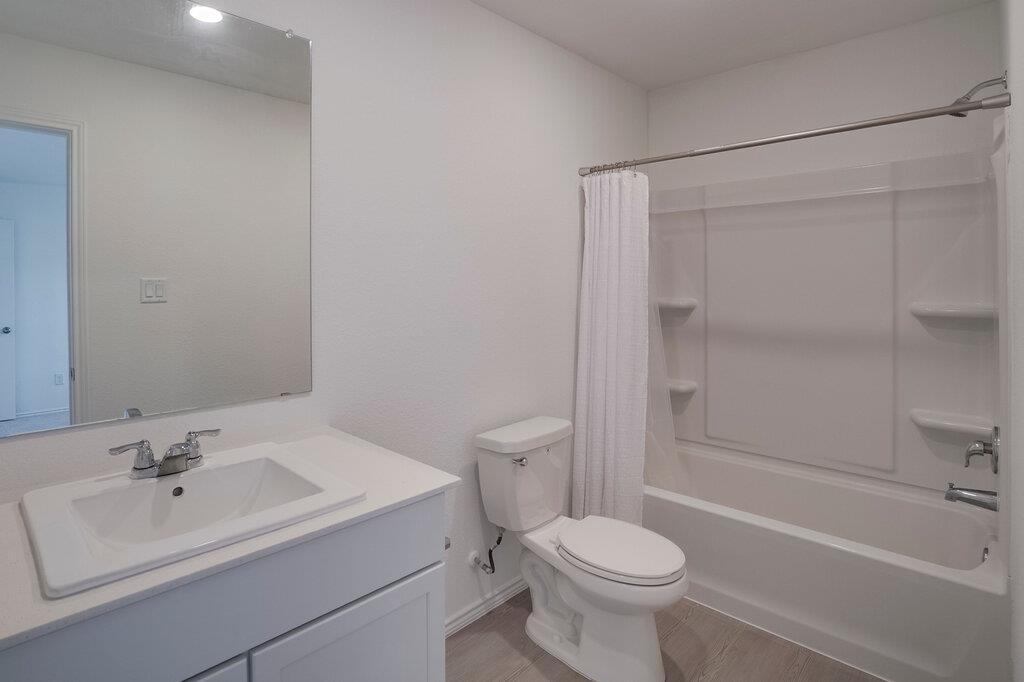 321 Keefer None Property Photo 18