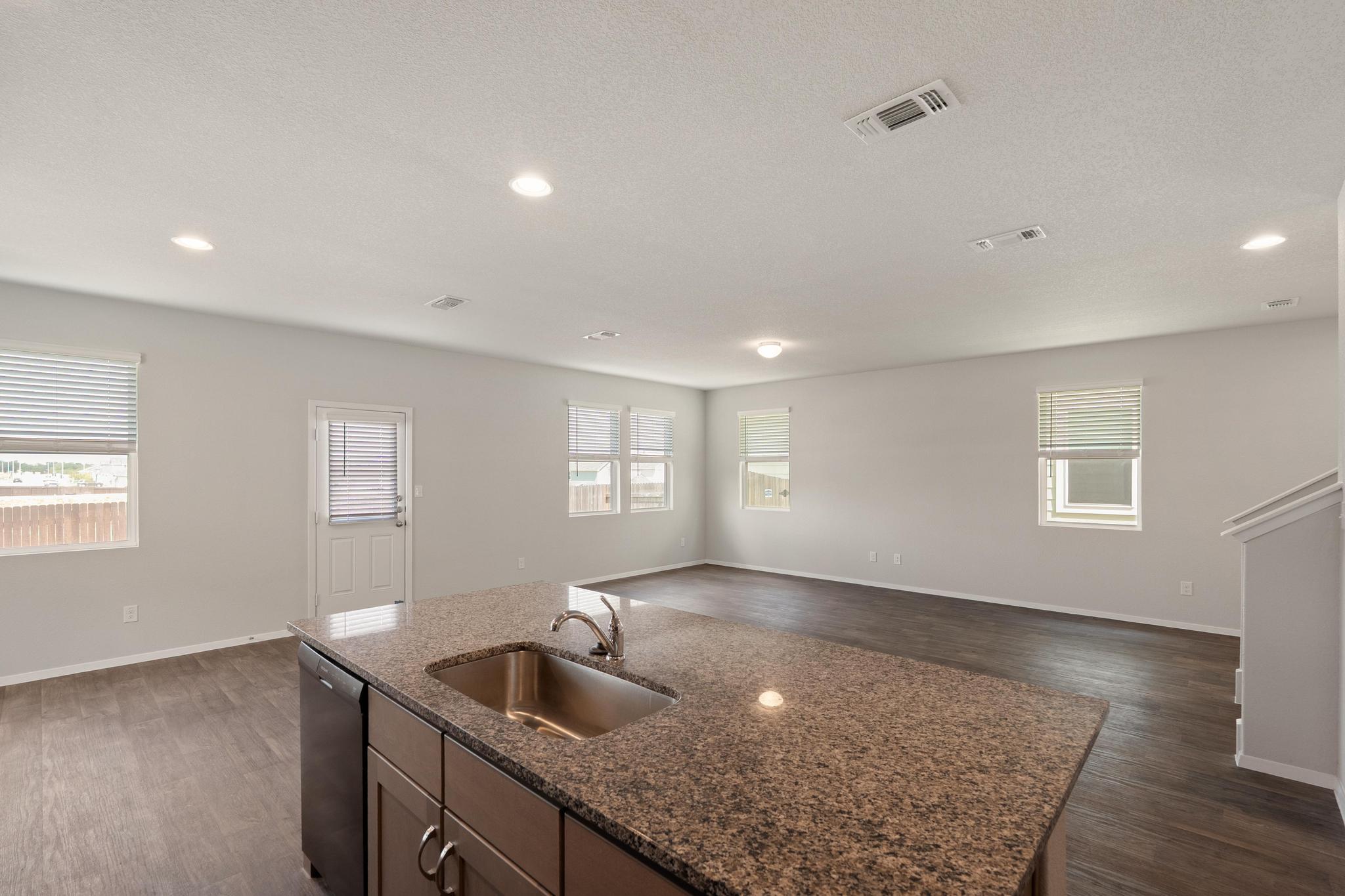 2812 Steels Rd Property Photo 6