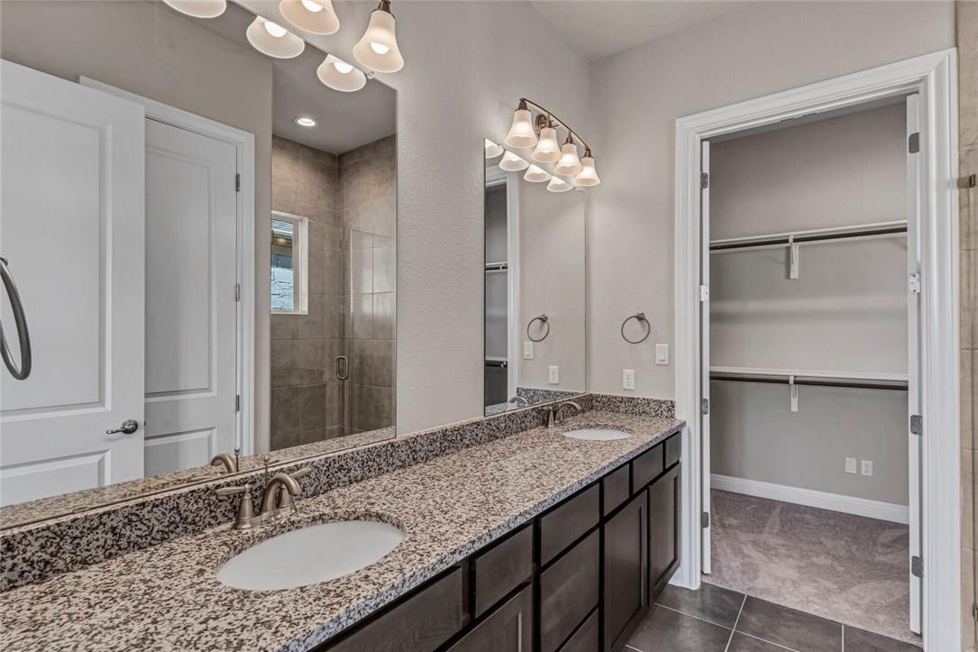 3901 Tavarez St Property Photo 17