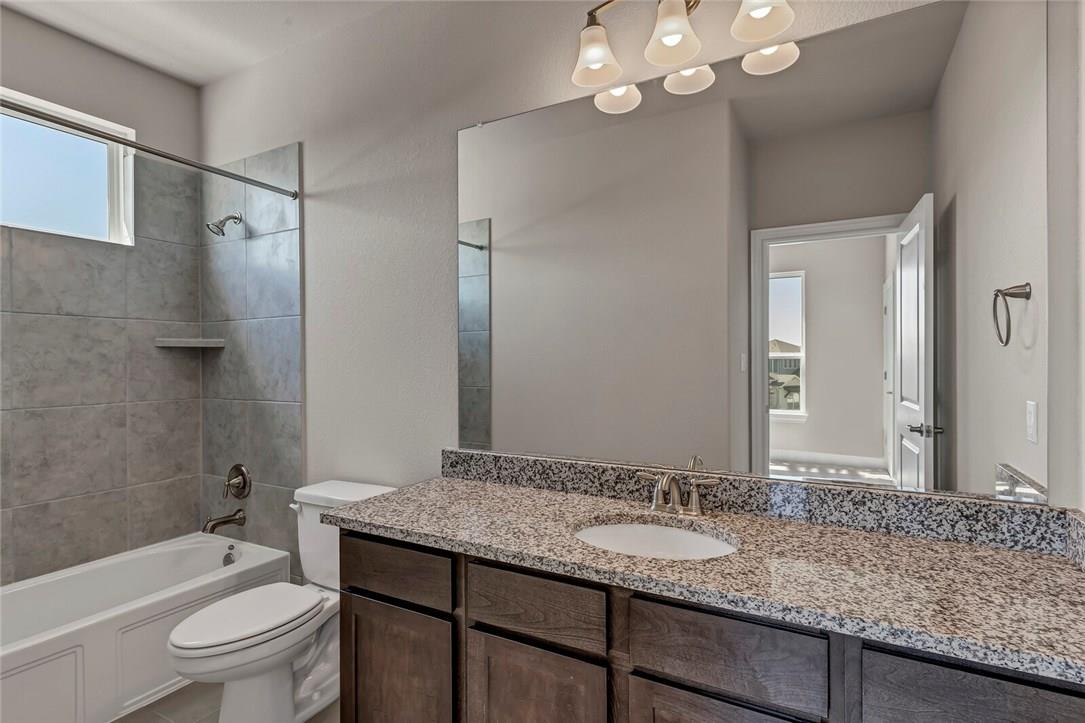 3901 Tavarez St Property Photo 25