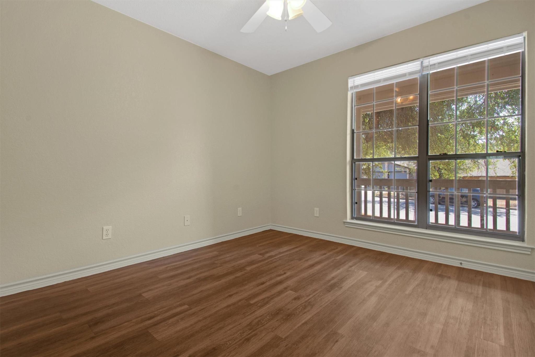 2016 Castle Gate Cir Property Photo 11