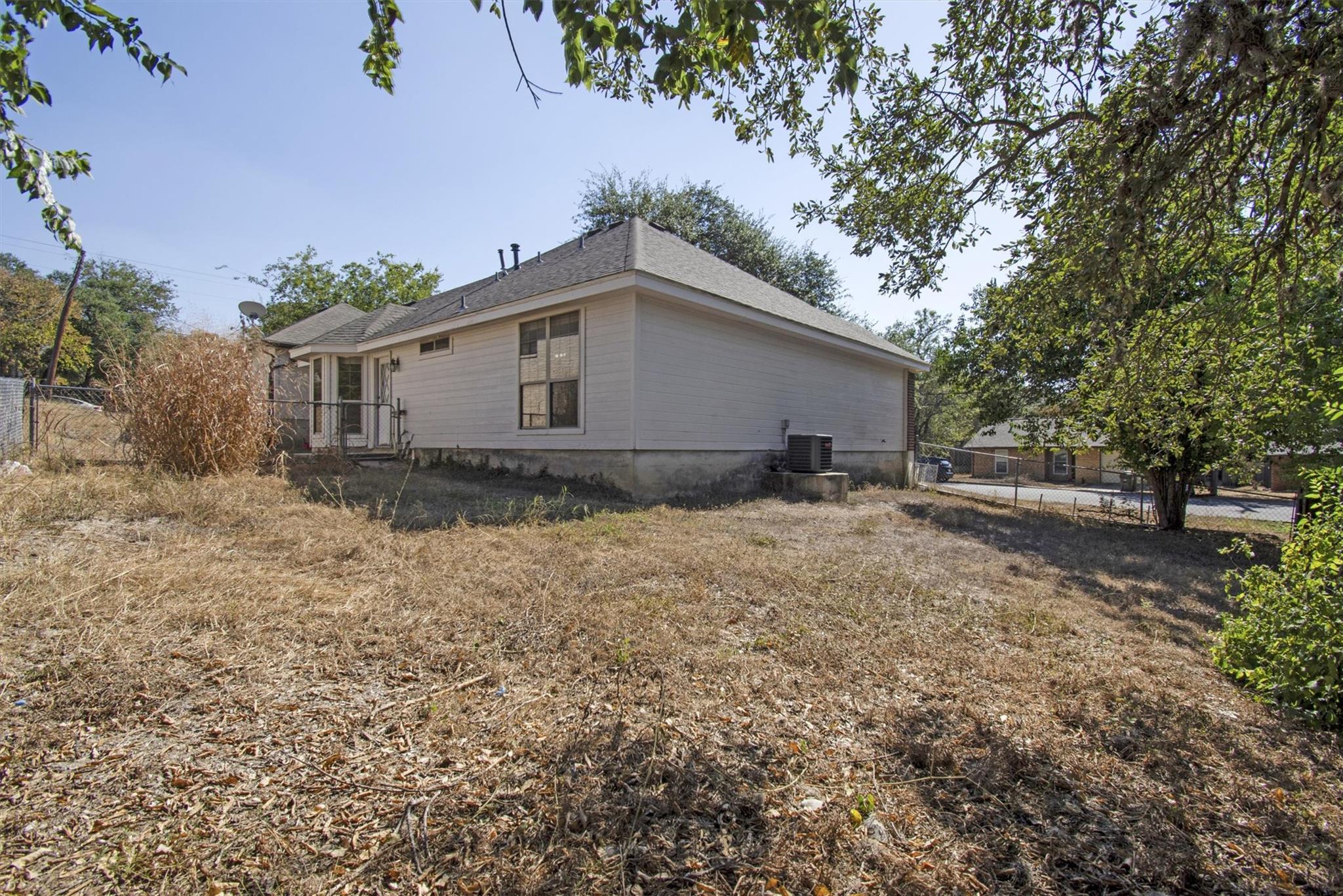 2016 Castle Gate Cir Property Photo 16