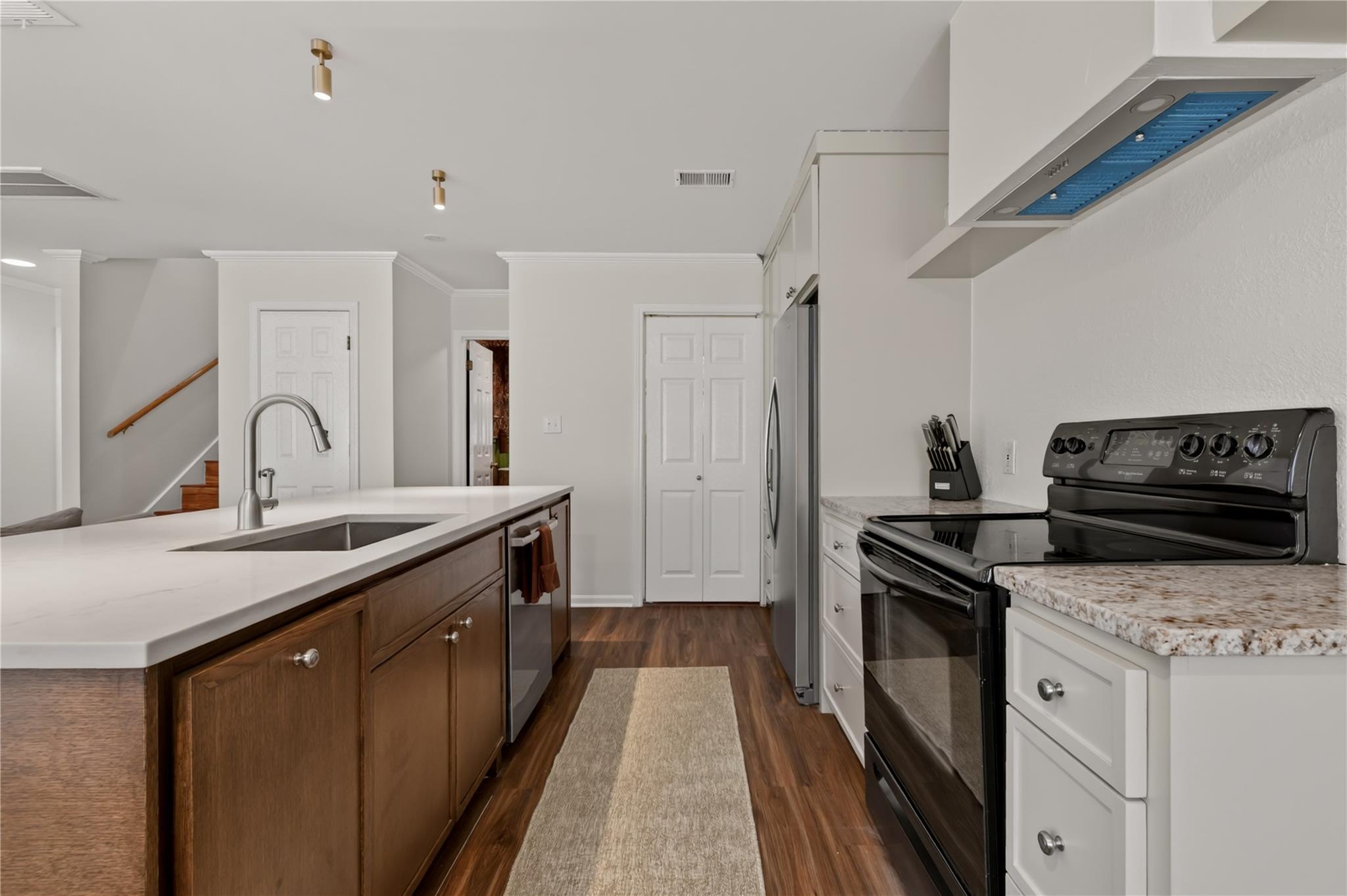 3845 Ranch Road 2222 None #t2 Property Photo 10