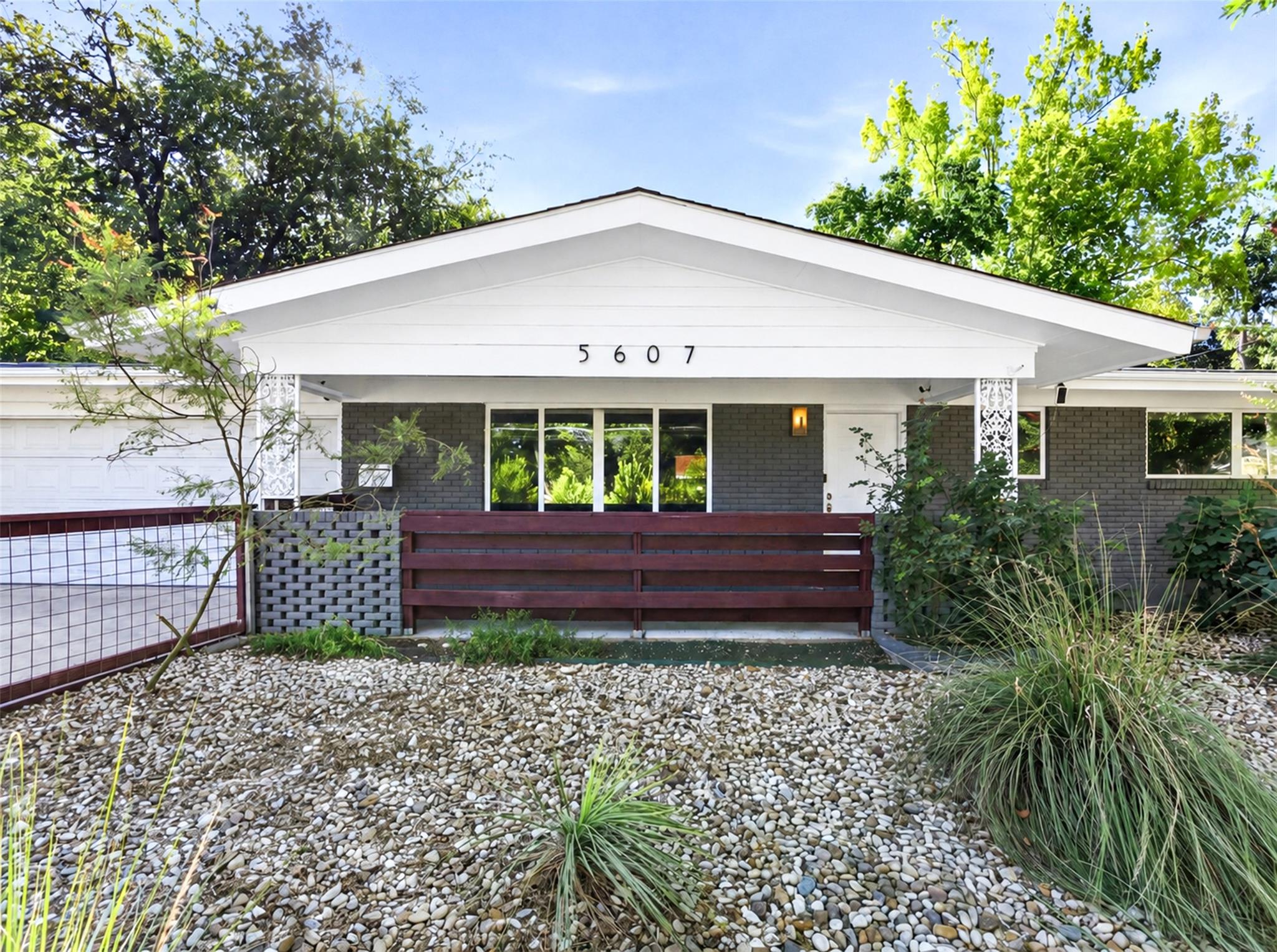 5607 Berkman Dr Property Photo 1