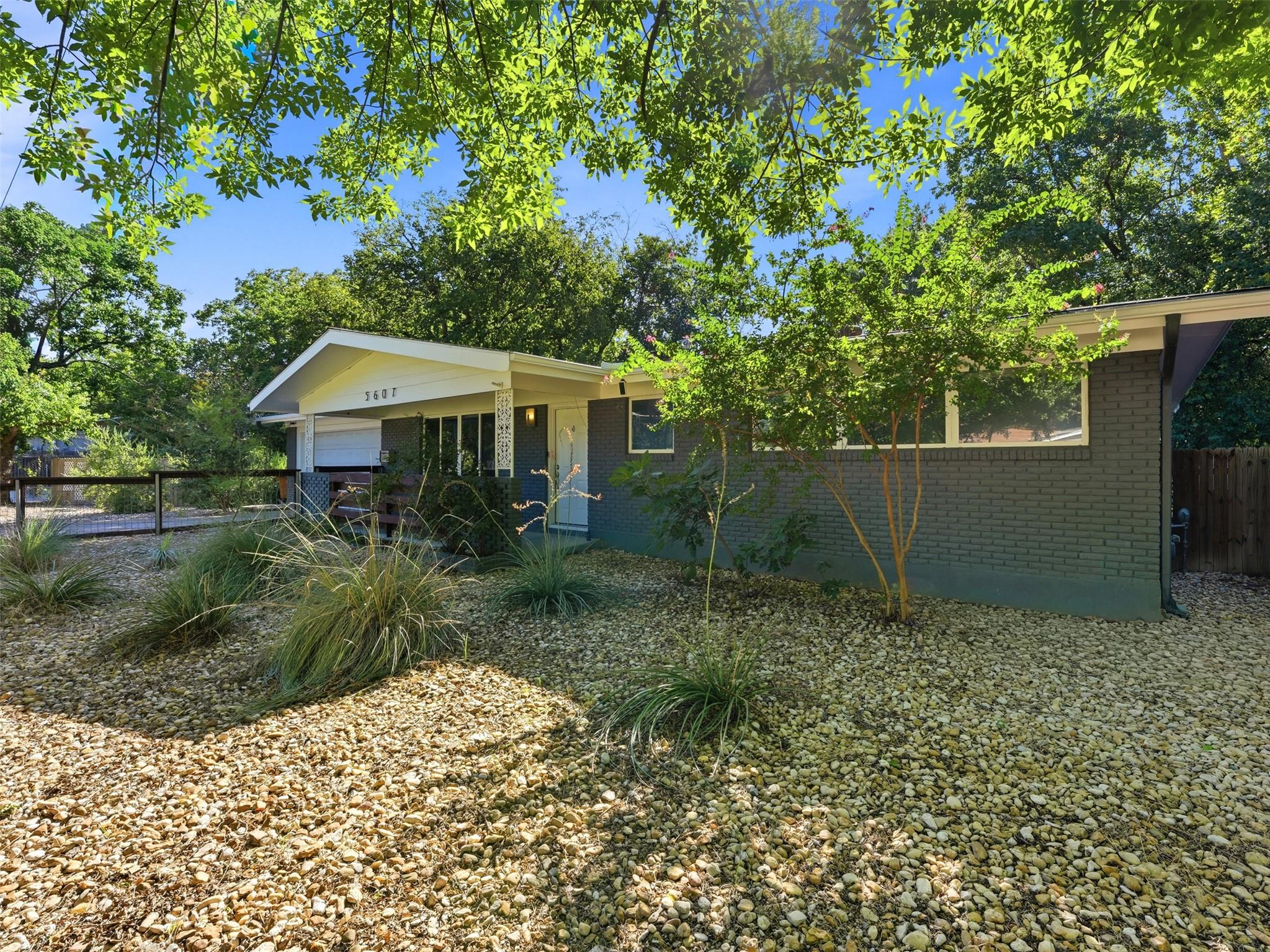 5607 Berkman Dr Property Photo 2