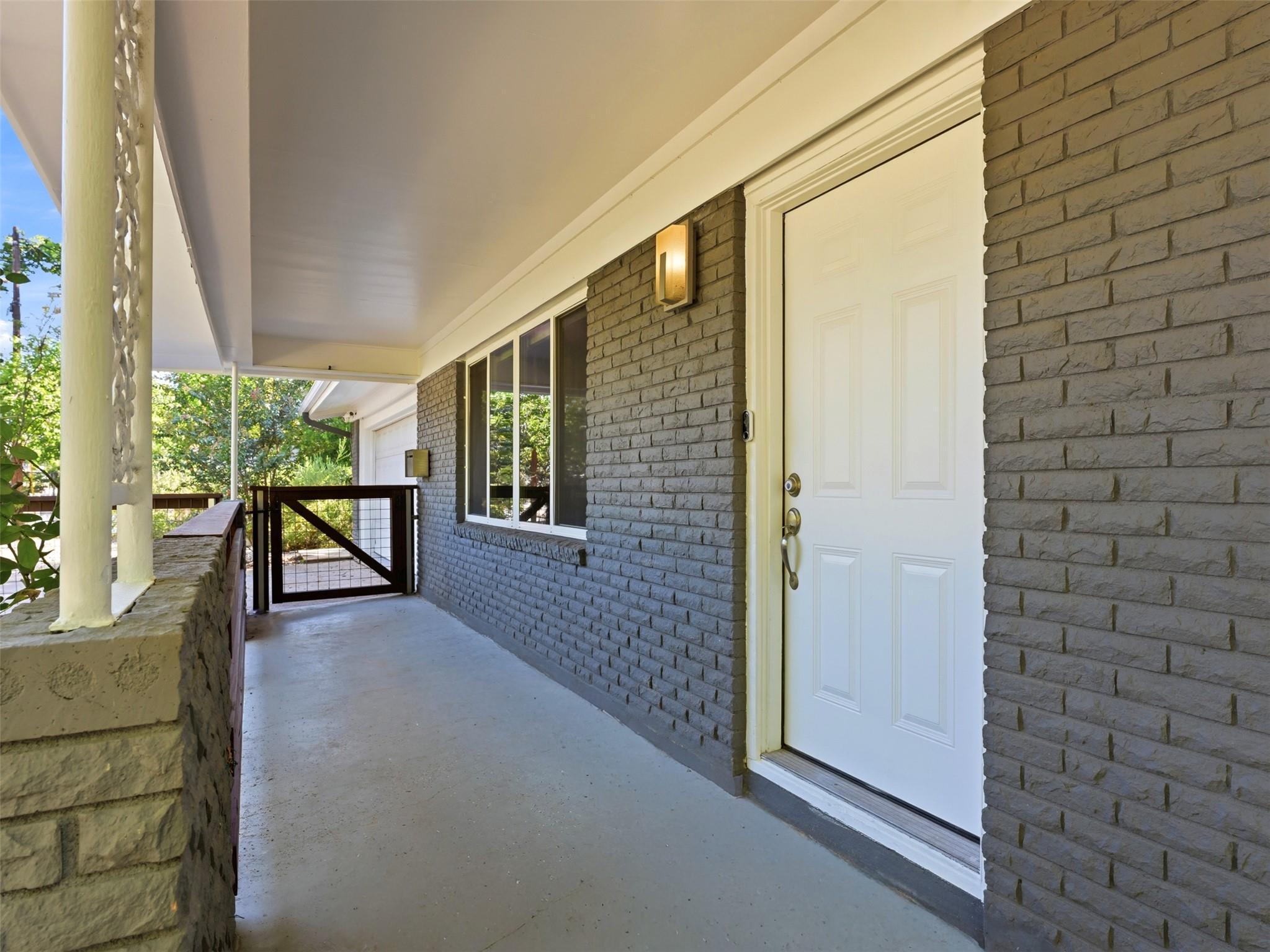 5607 Berkman Dr Property Photo 4