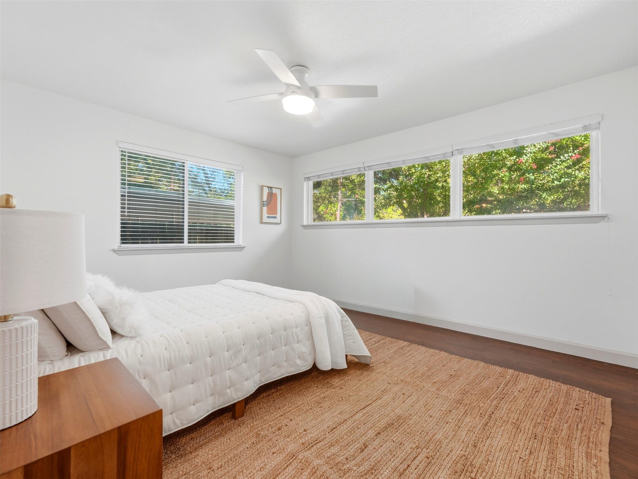 5607 Berkman Dr Property Photo 14