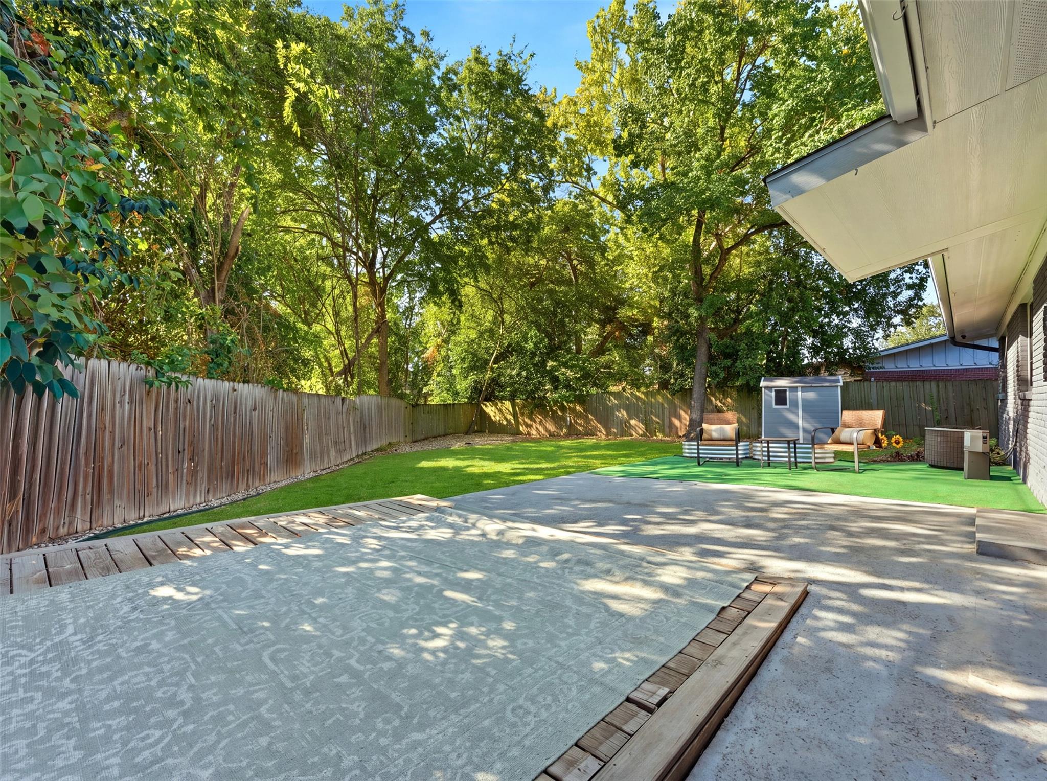 5607 Berkman Dr Property Photo 22