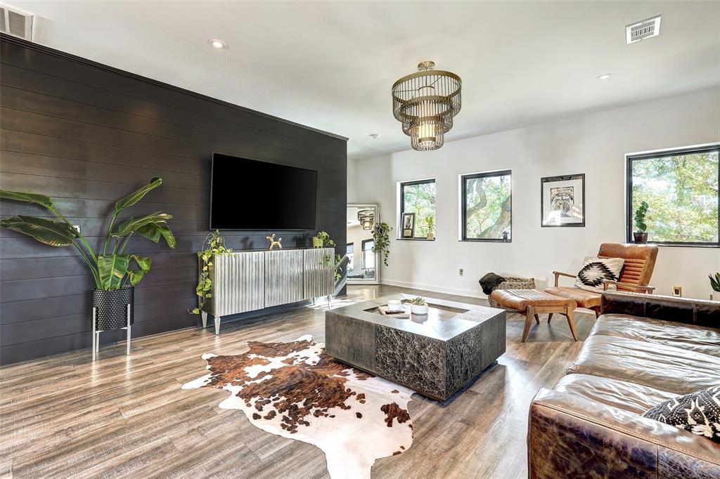 Real Estate Main Image