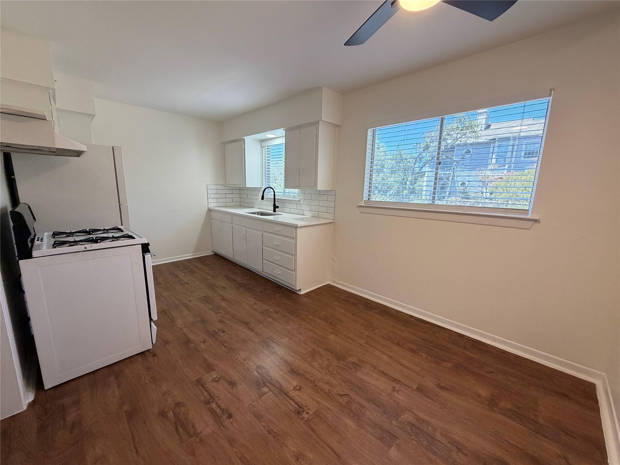 3106 Duval St #210 Property Photo 4