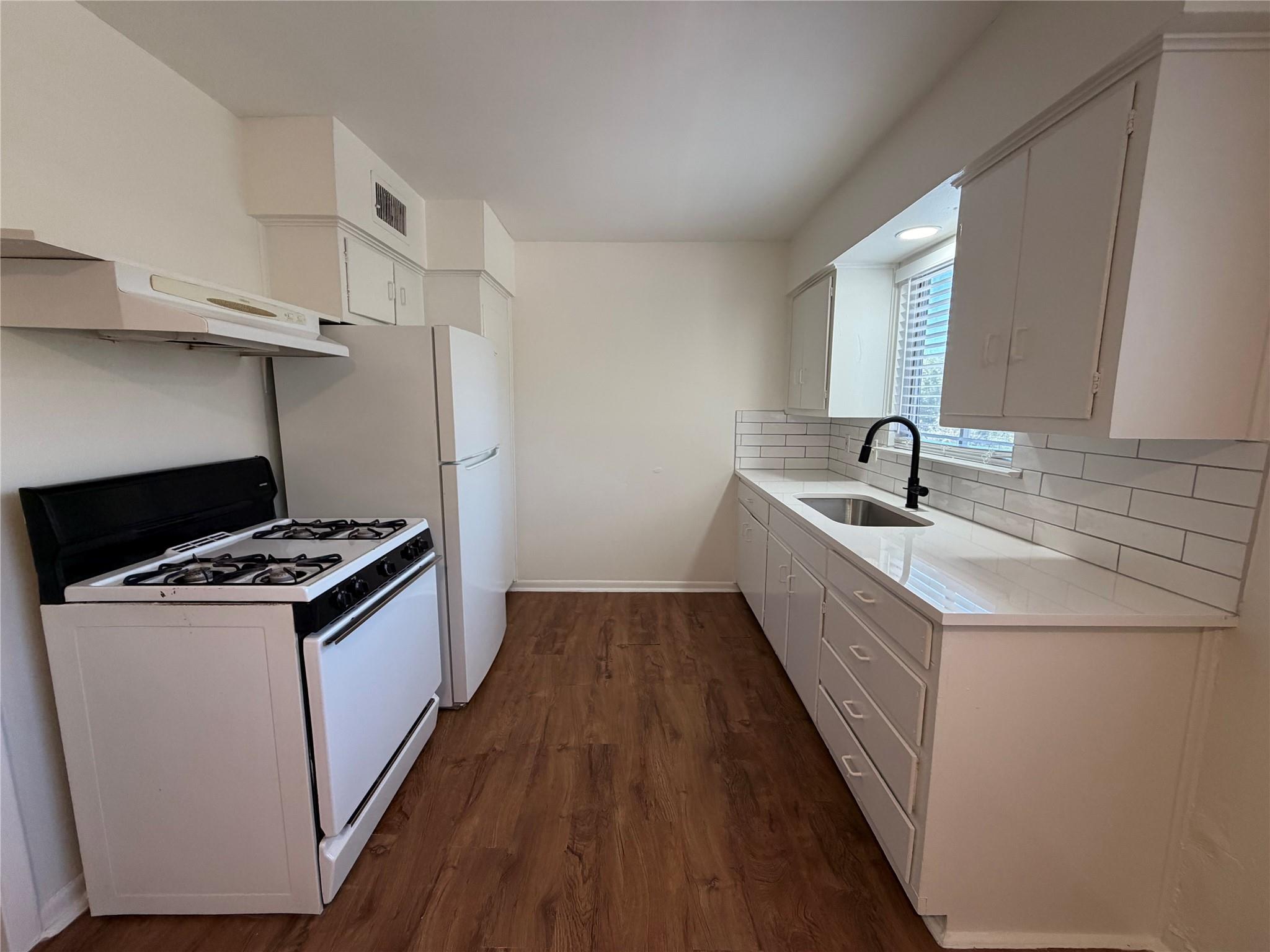 3106 Duval St #210 Property Photo 5