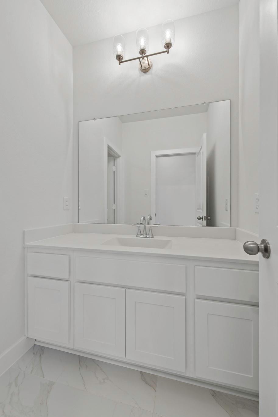 8116 Royal Mint Cv Property Photo 19