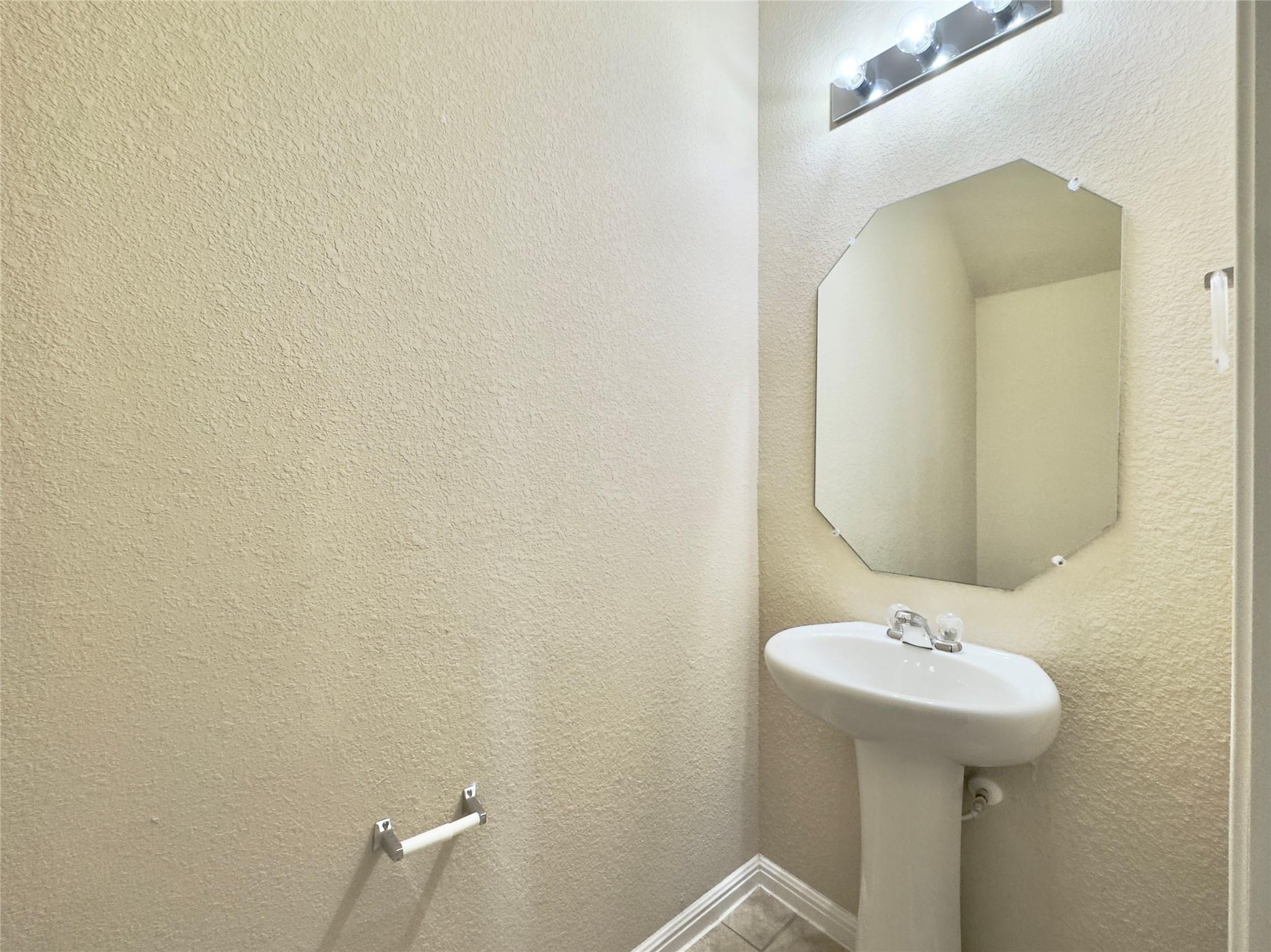 1521 Maier Dr Property Photo 16