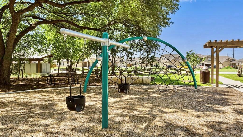 1521 Maier Dr Property Photo 28