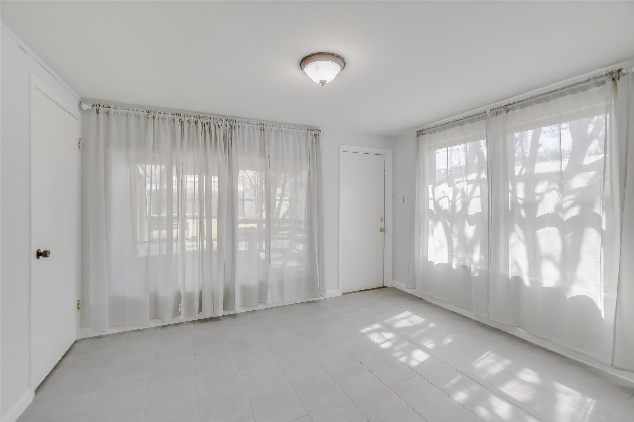 7517 S Saint Phillip St Property Photo 24