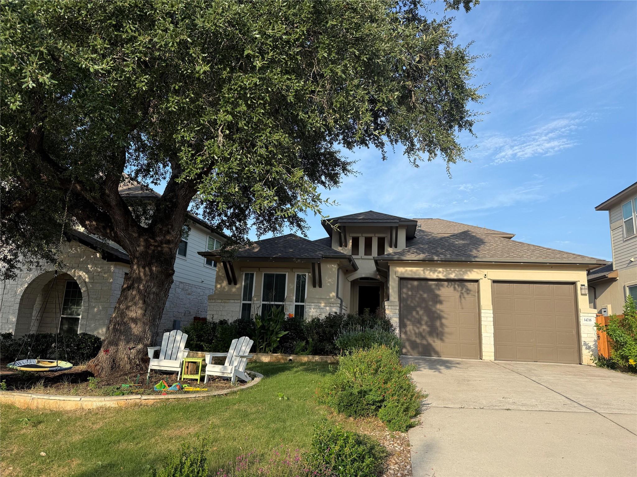 14716 Iveans Way Property Photo 2