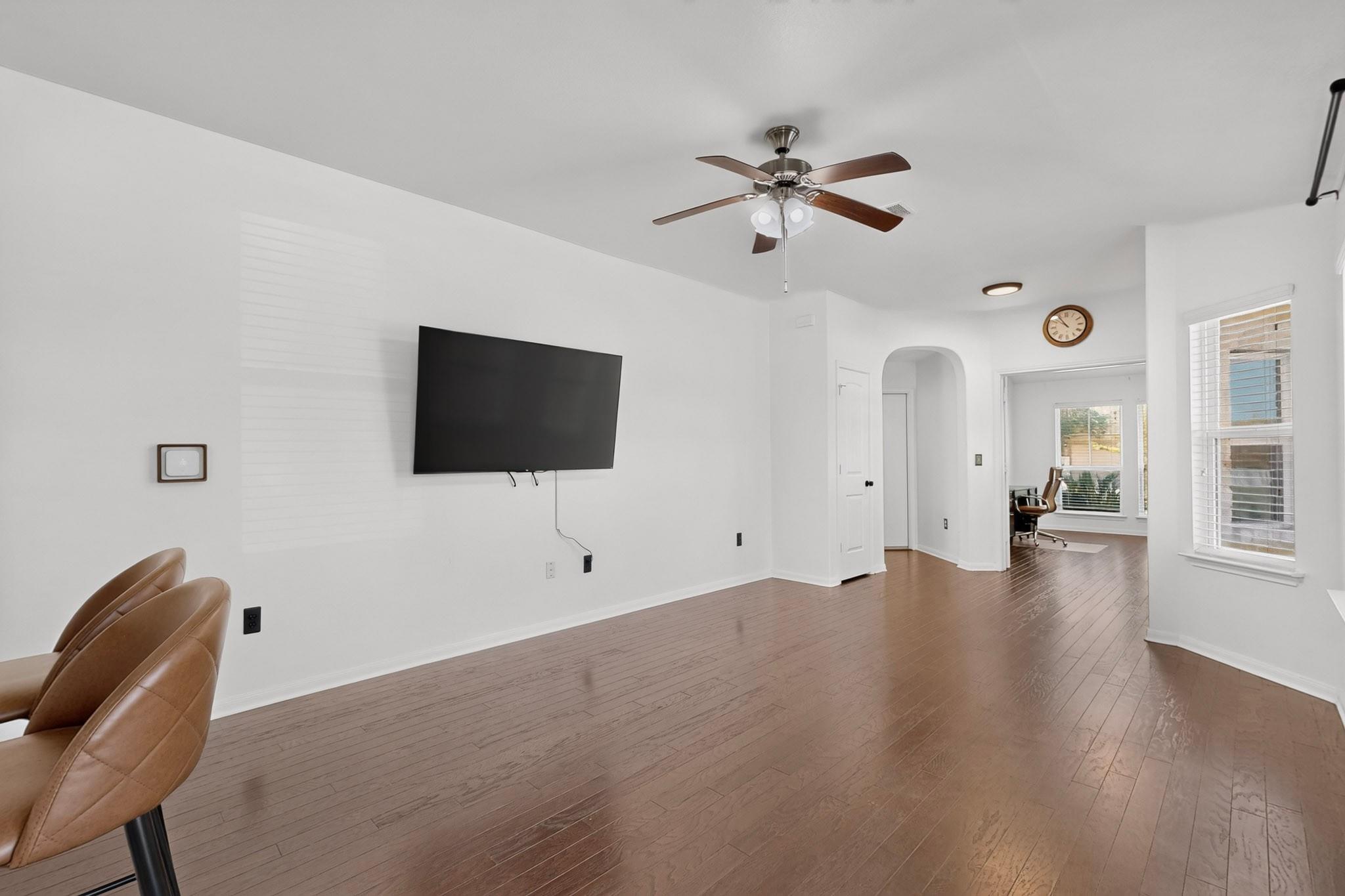 671 Tumlinson Fort Way Property Photo 7
