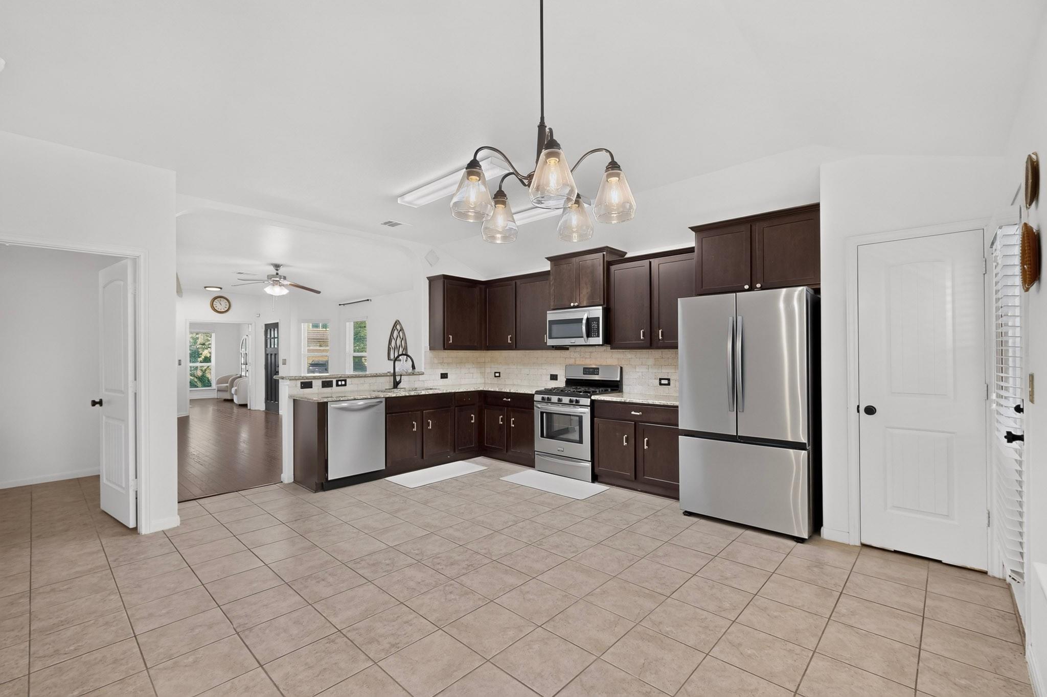 671 Tumlinson Fort Way Property Photo 11