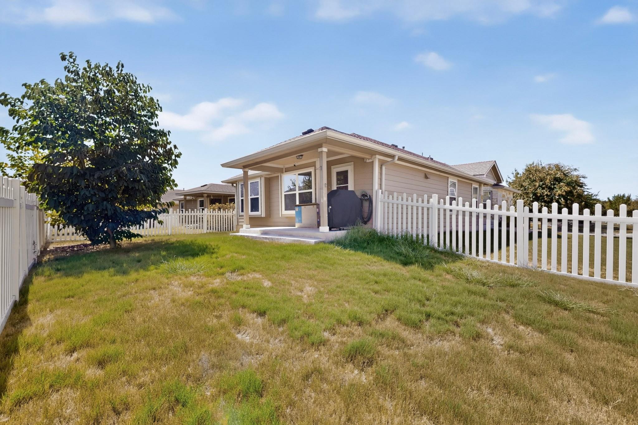 671 Tumlinson Fort Way Property Photo 37