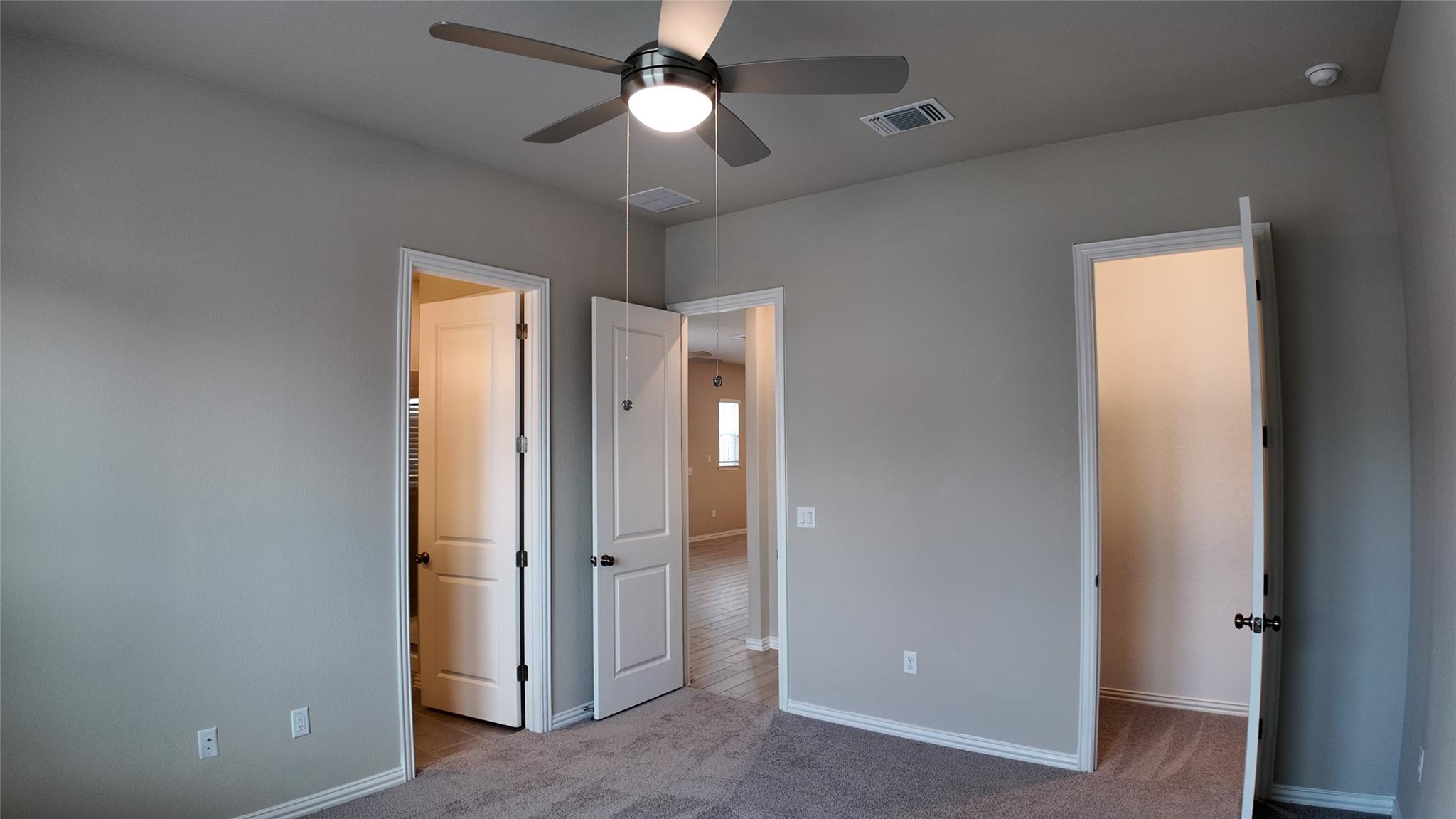 4806 Warm Wassail Dr Property Photo 10