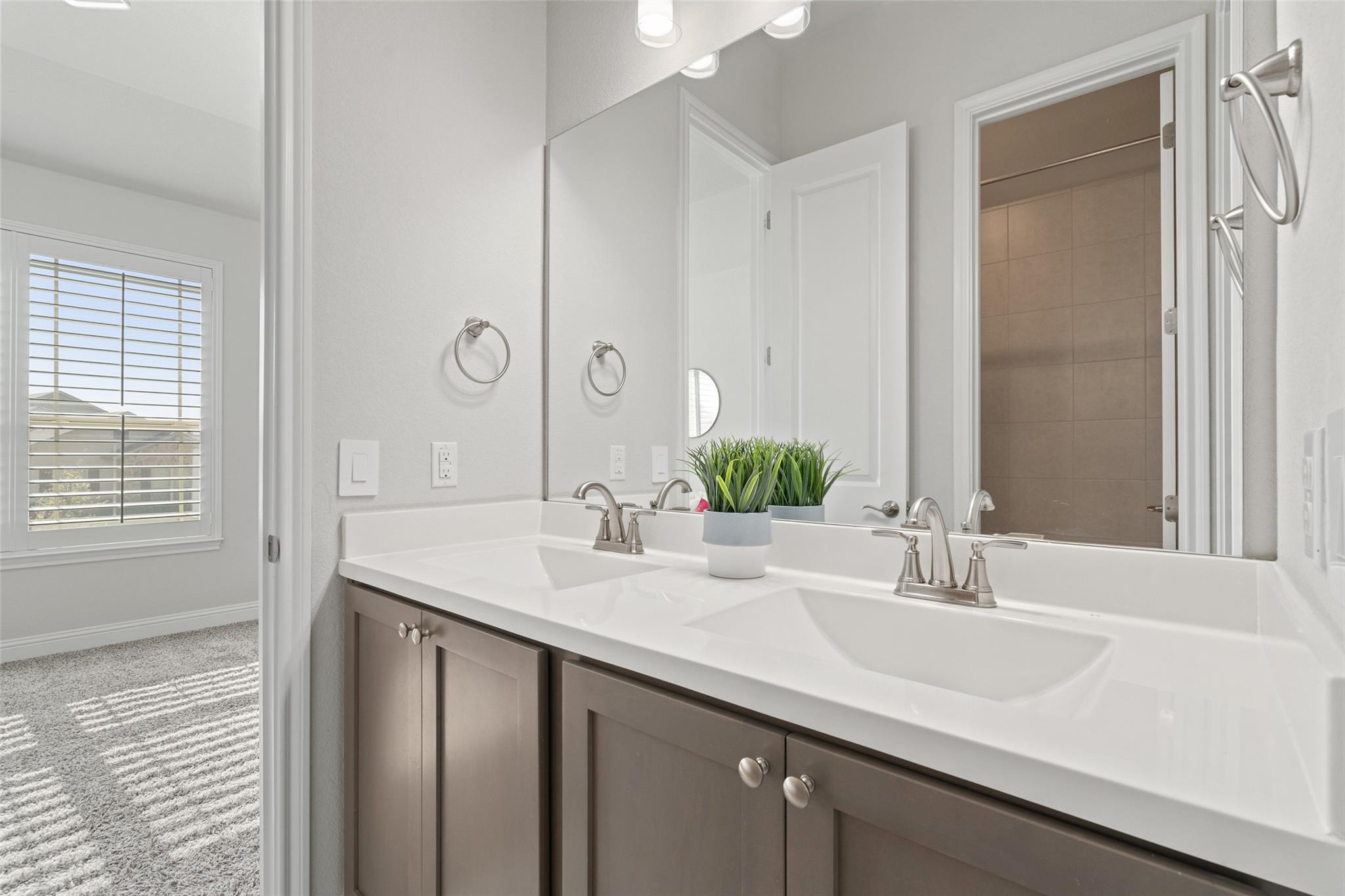 321 Forza Viola Way Property Photo 31