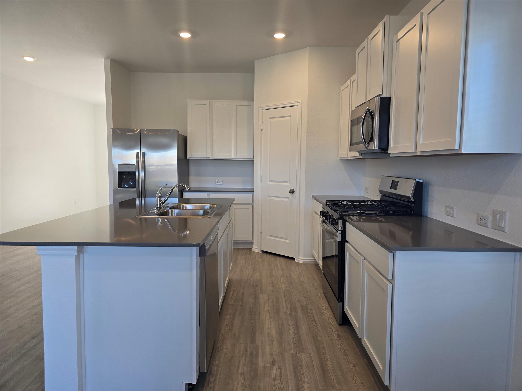 1816 Four Waters Loop Property Photo 10